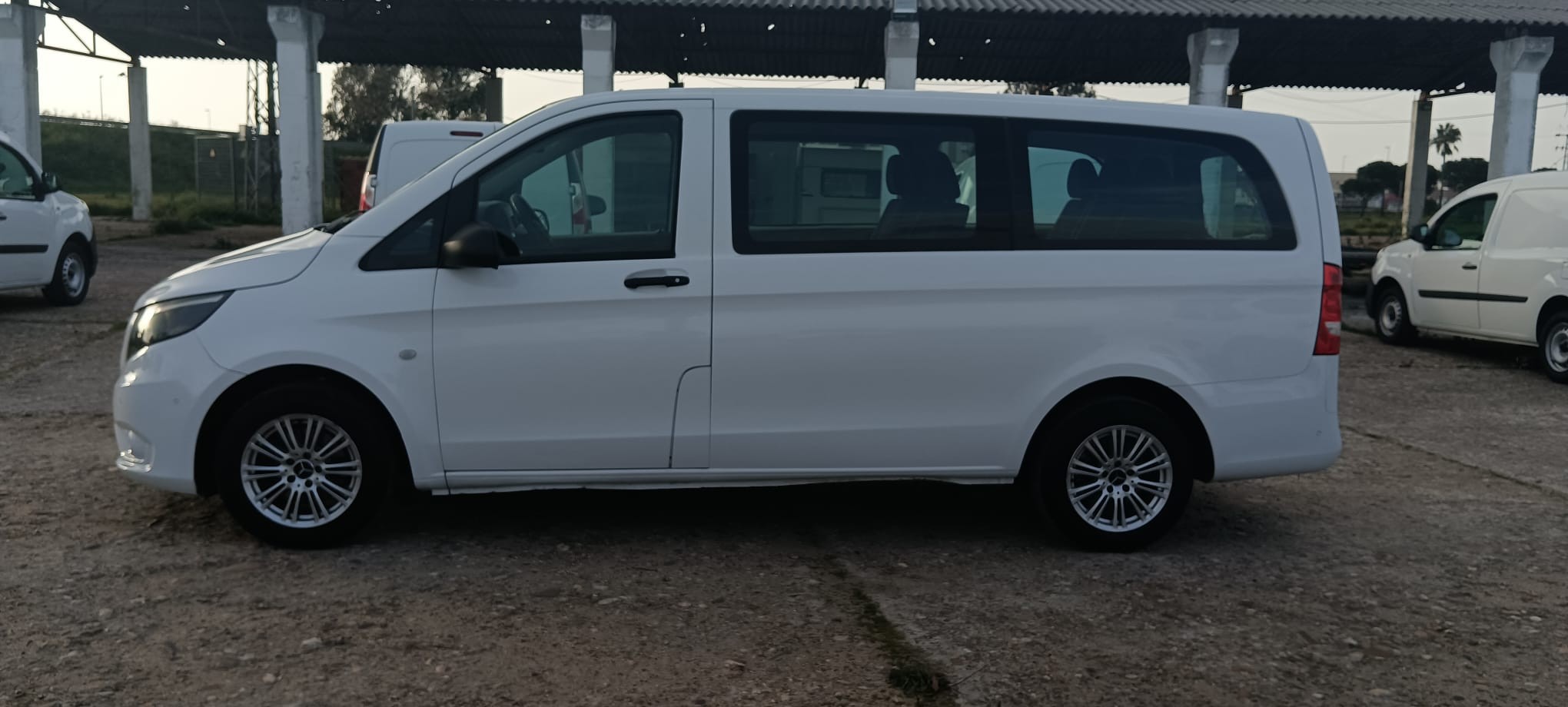 MERCEDES VITO 111 CDI TOURER PRO LARGA 8 PLAZAS
