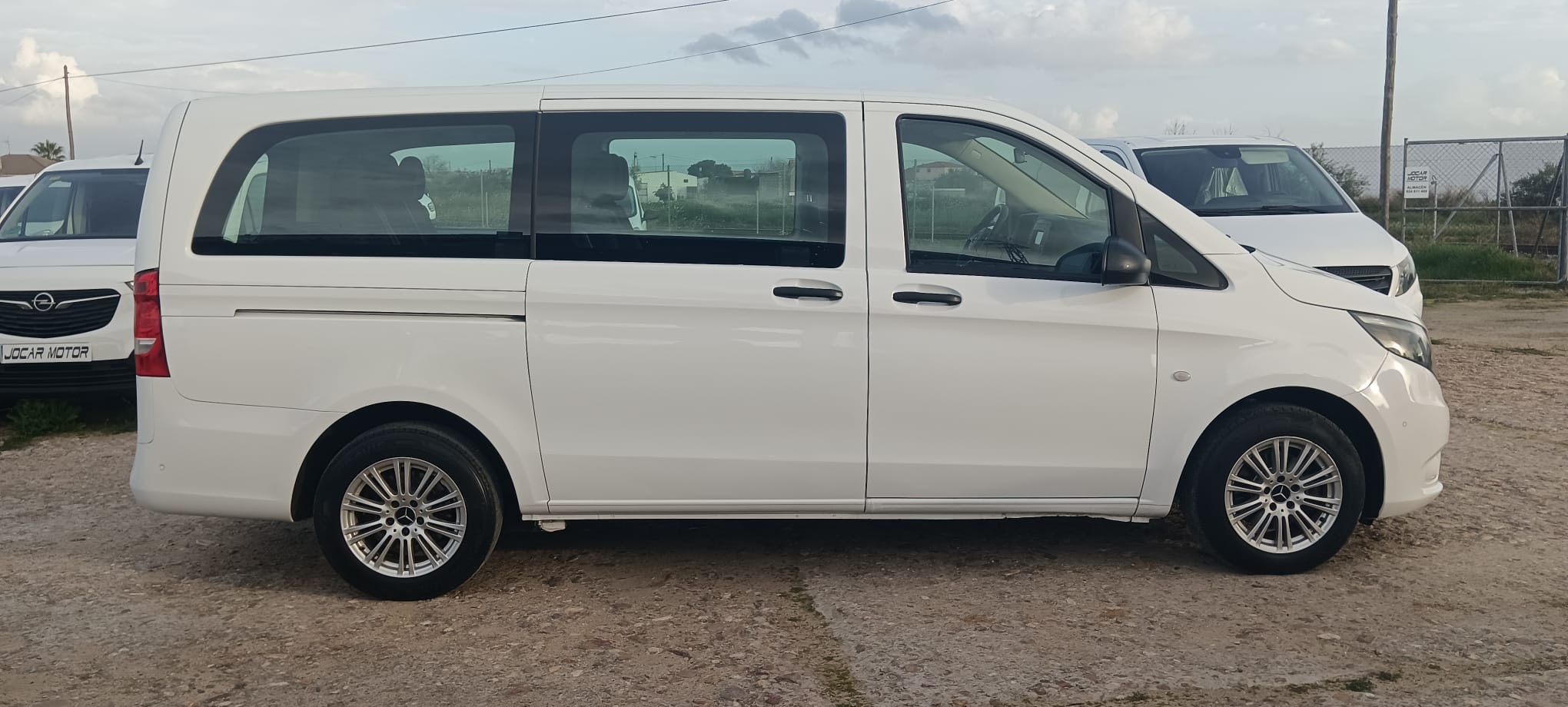 MERCEDES VITO 111 CDI TOURER PRO LARGA 8 PLAZAS