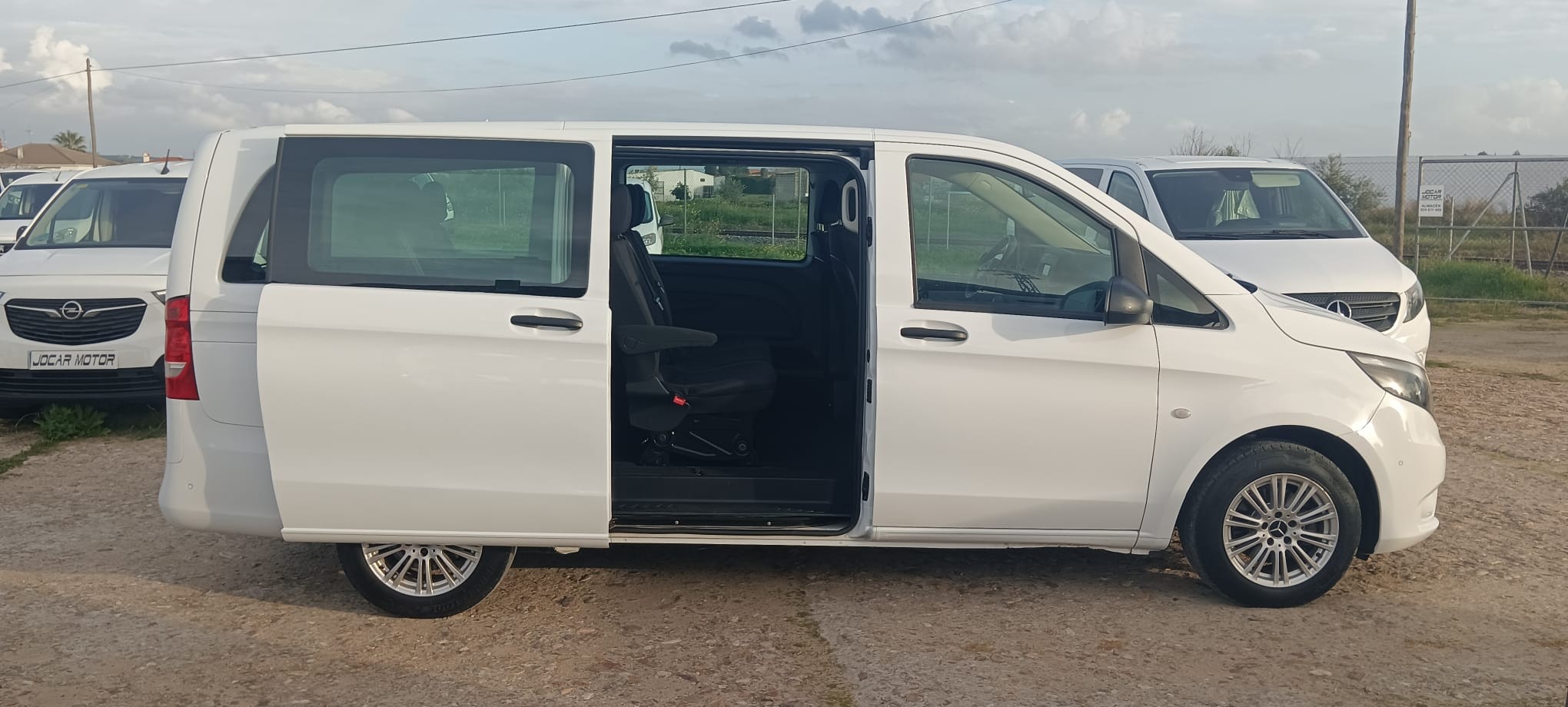 MERCEDES VITO 111 CDI TOURER PRO LARGA 8 PLAZAS