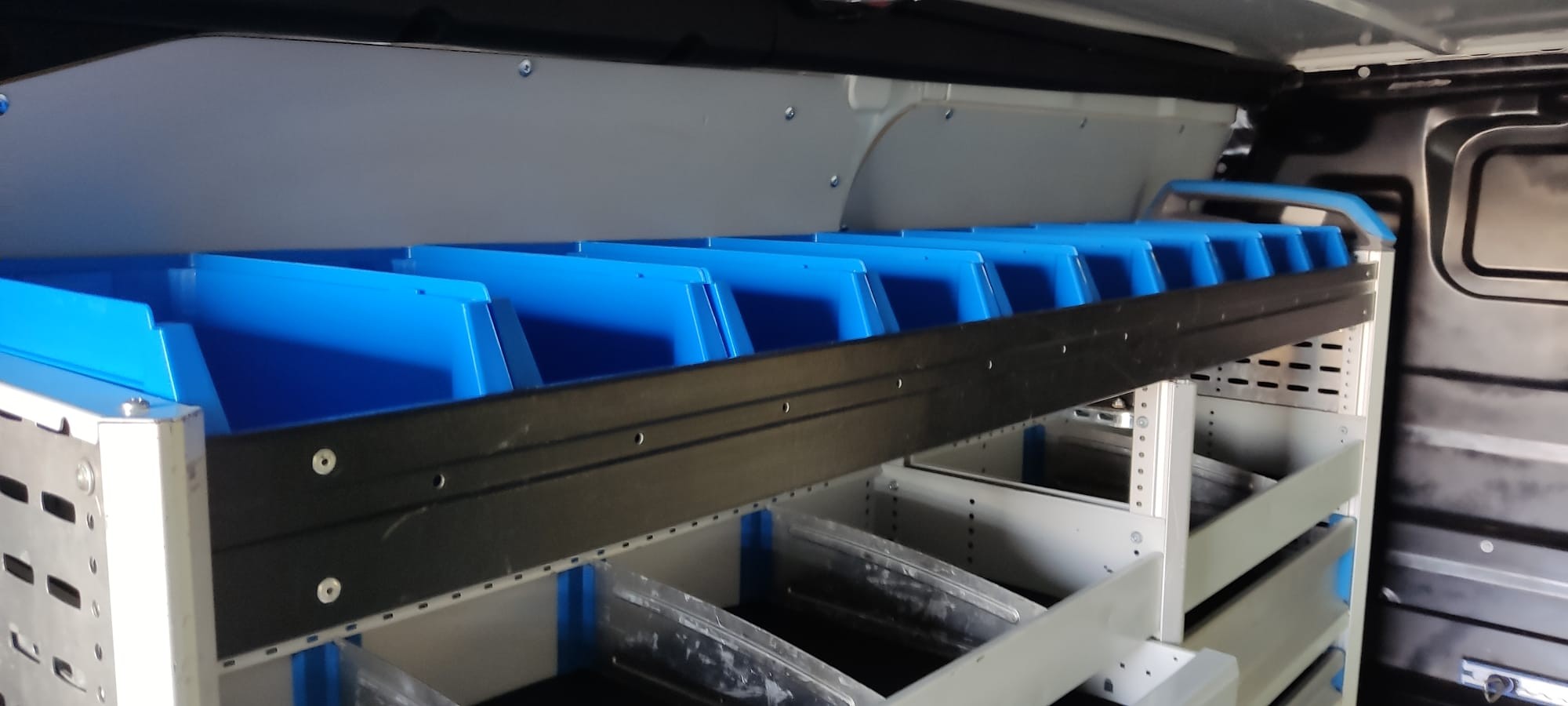 copy of FORD COURIER 1.6 TDCI 75 CV FURGON