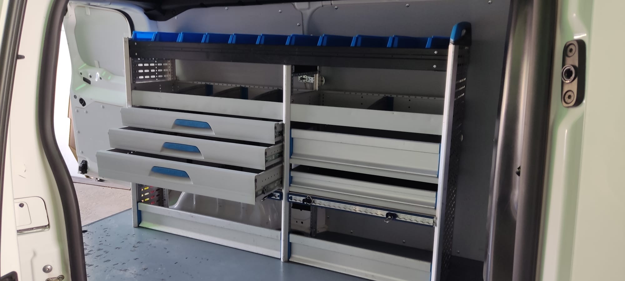 copy of FORD COURIER 1.6 TDCI 75 CV FURGON