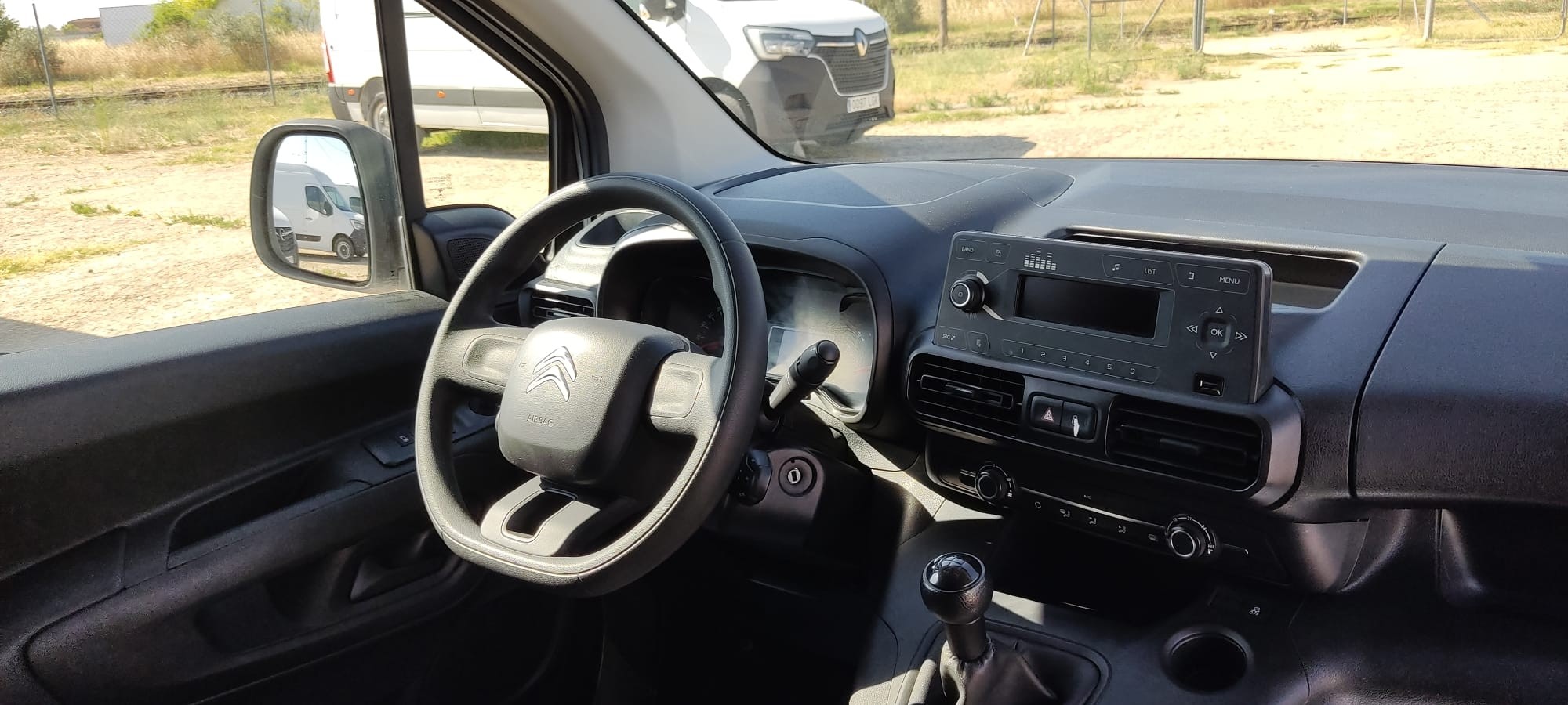 copy of FORD COURIER 1.6 TDCI 75 CV FURGON