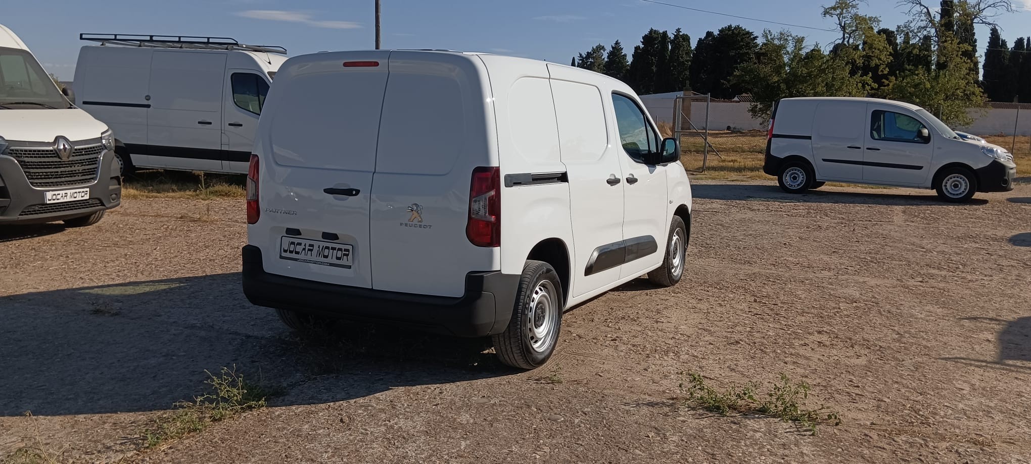 copy of FORD COURIER 1.6 TDCI 75 CV FURGON