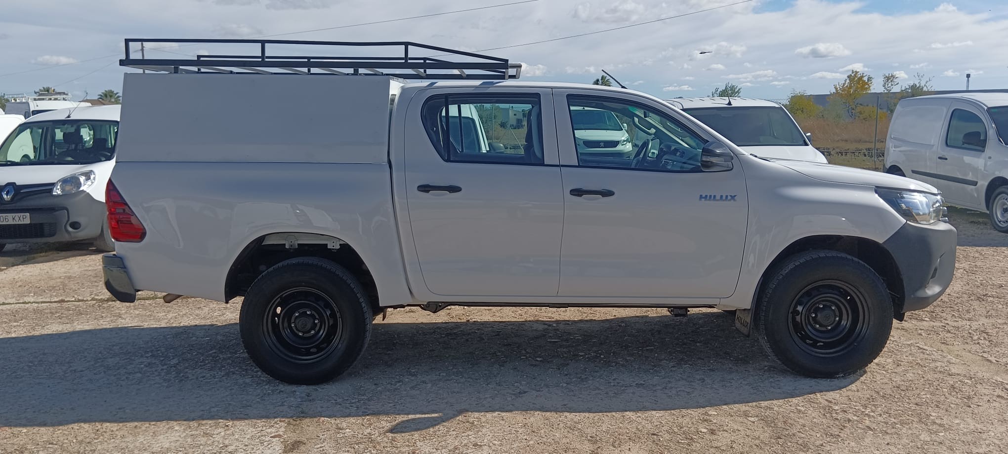 TOYOTA HILUX 2.4 D4D 150 CV DOBLE CABINA GX