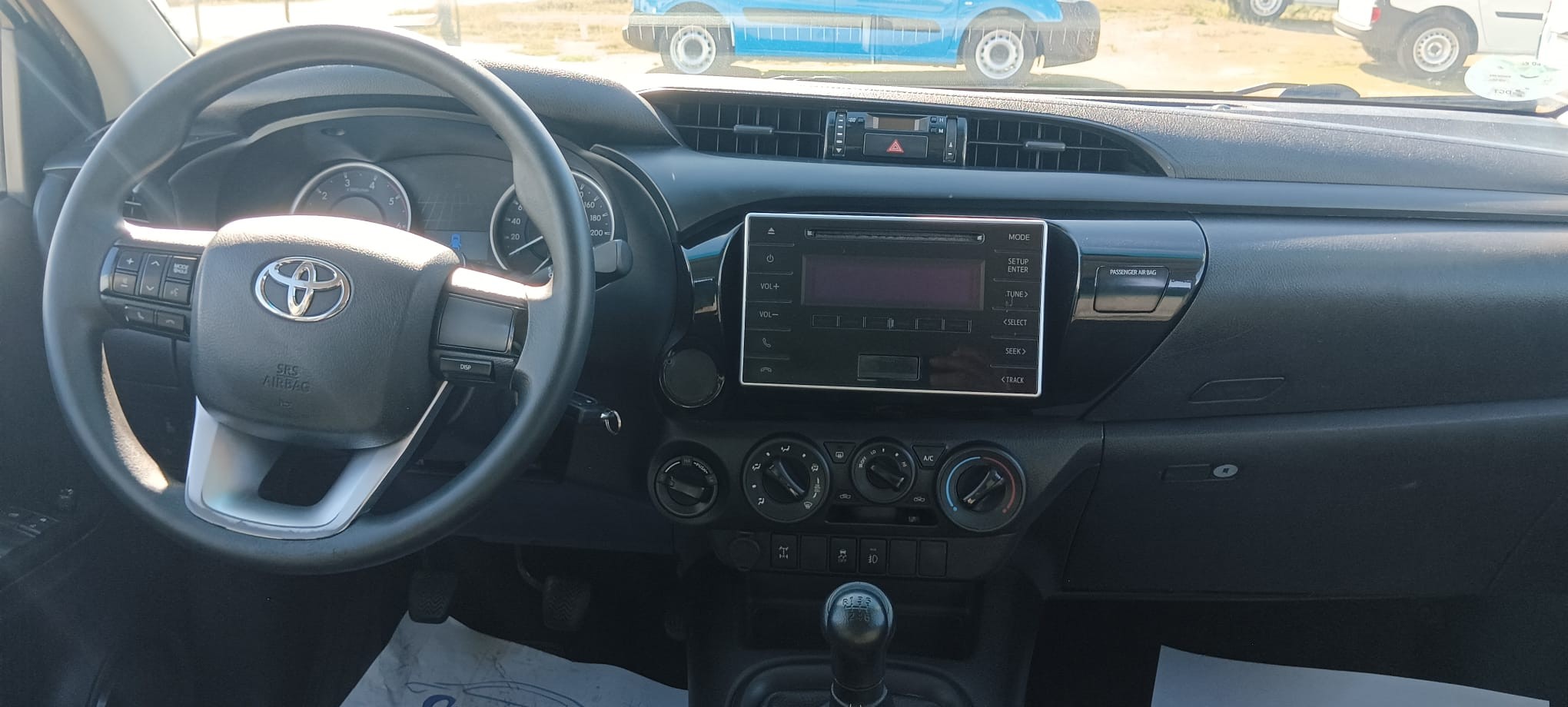 TOYOTA HILUX 2.4 D4D 150 CV DOBLE CABINA GX