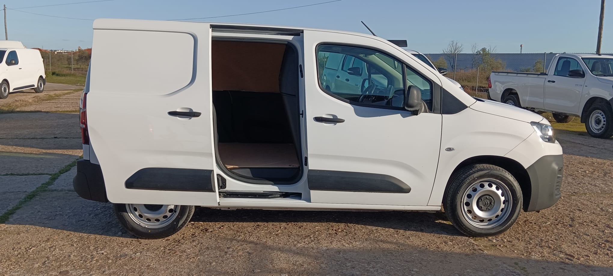 copy of FORD COURIER 1.6 TDCI 75 CV FURGON