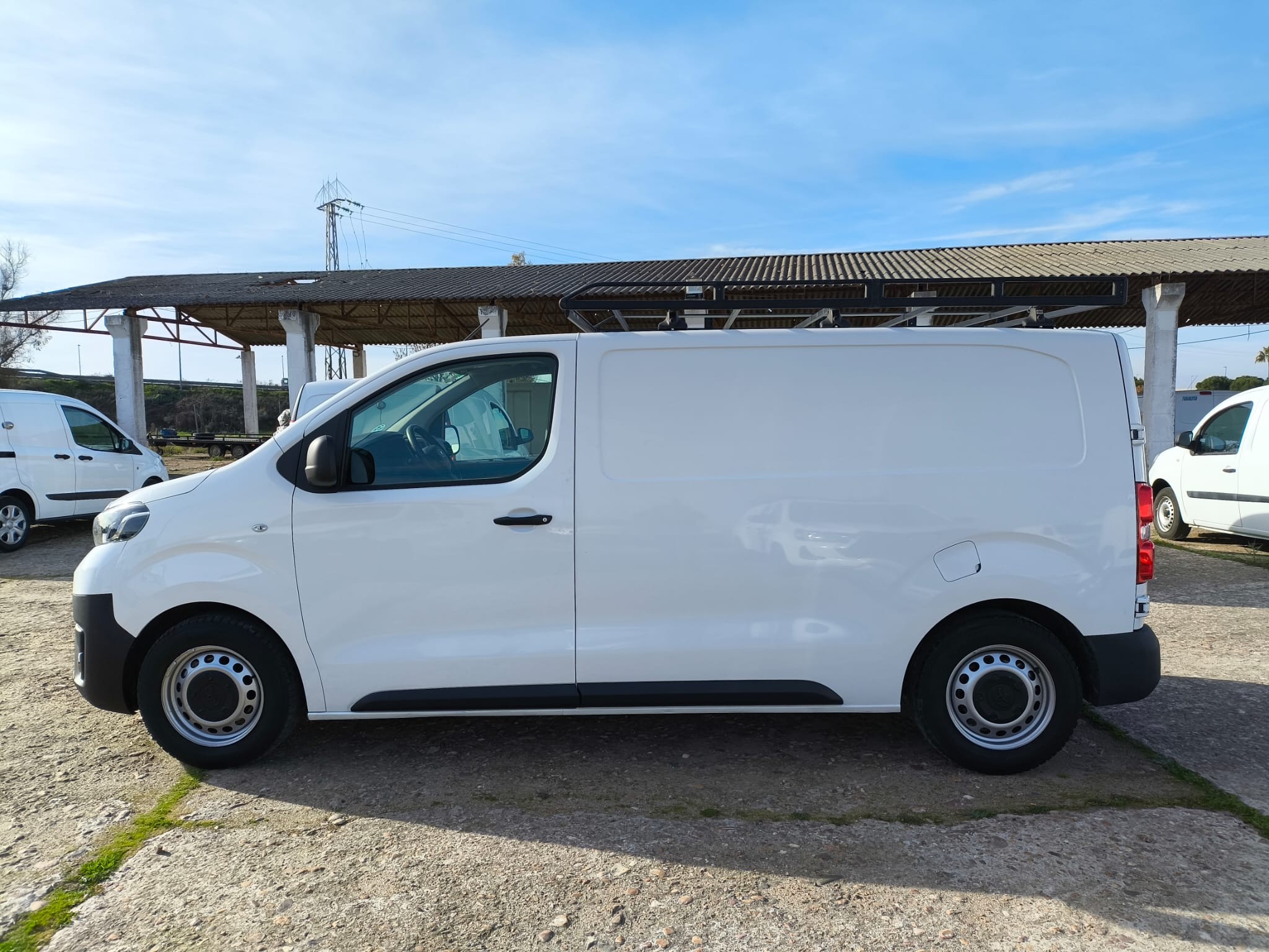 copy of FORD COURIER 1.6 TDCI 75 CV FURGON
