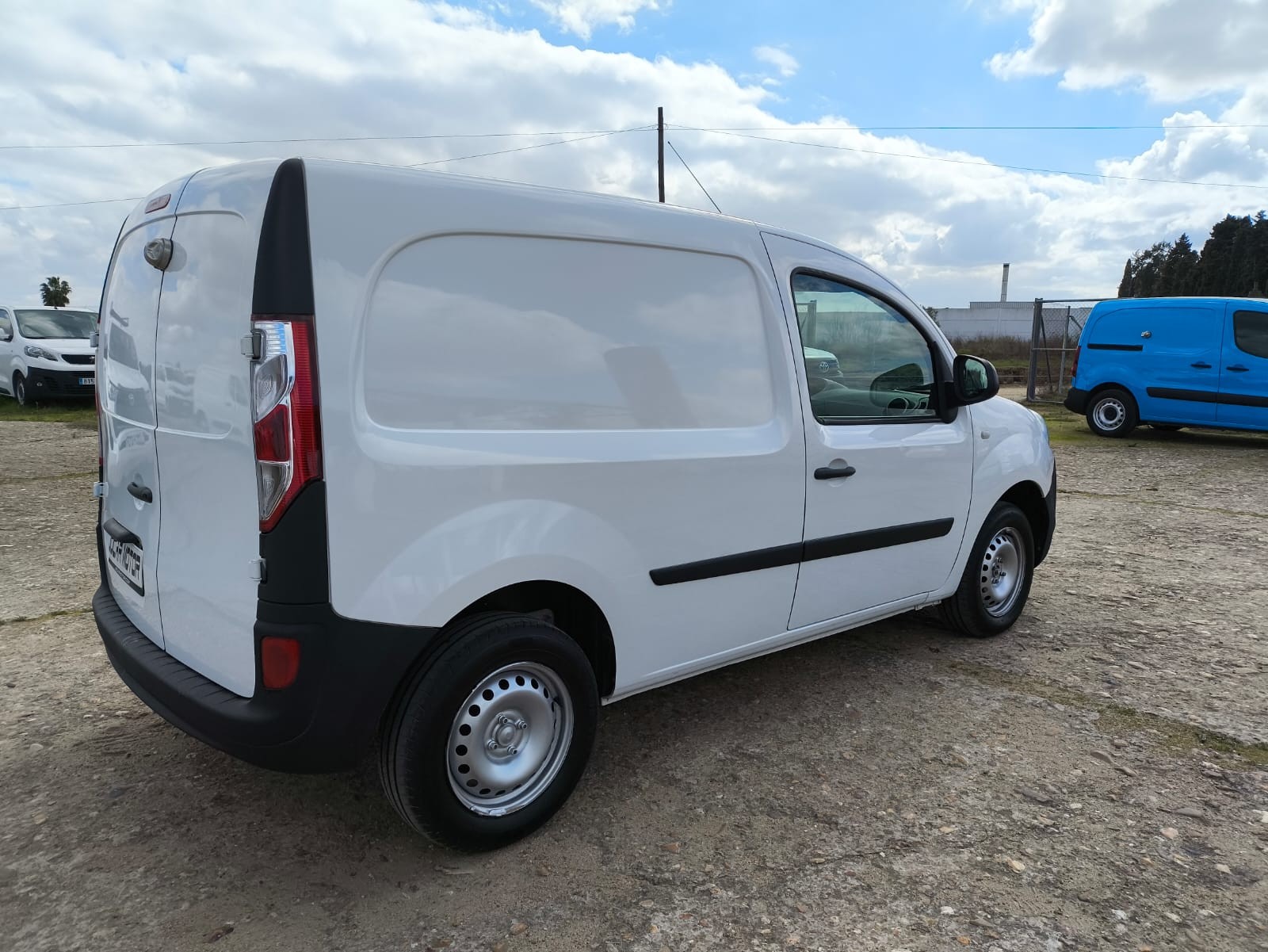 copy of FORD COURIER 1.6 TDCI 75 CV FURGON