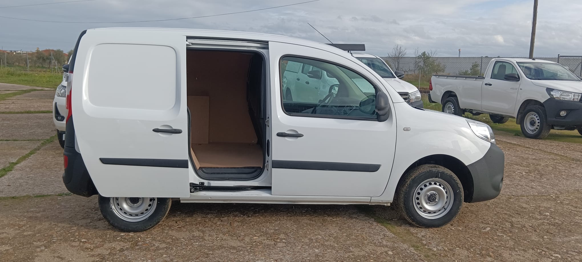 RENAULT KANGOO PROFESIONAL 1.5 DCI 75 CV FURGON
