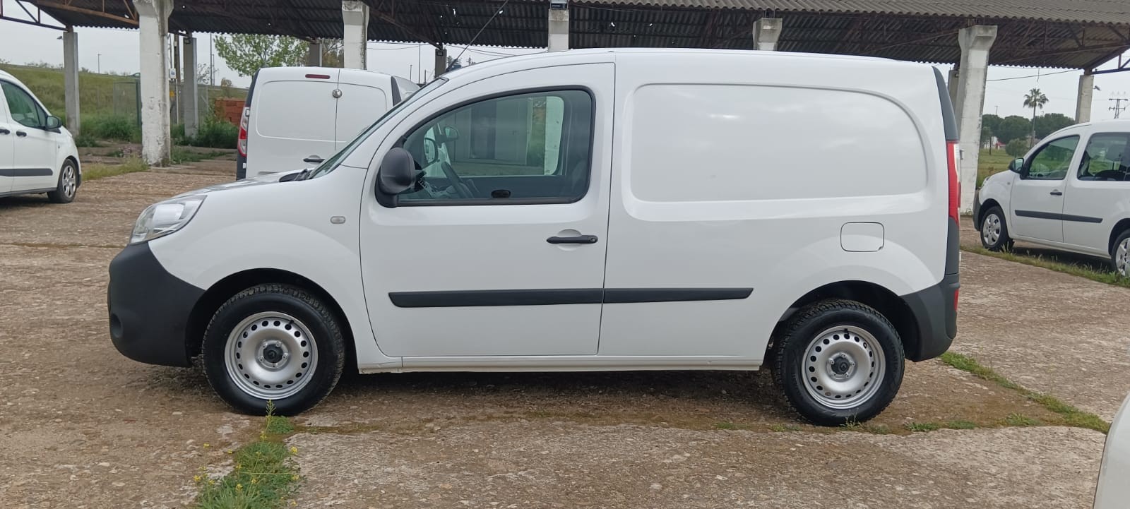 copy of FORD COURIER 1.6 TDCI 75 CV FURGON