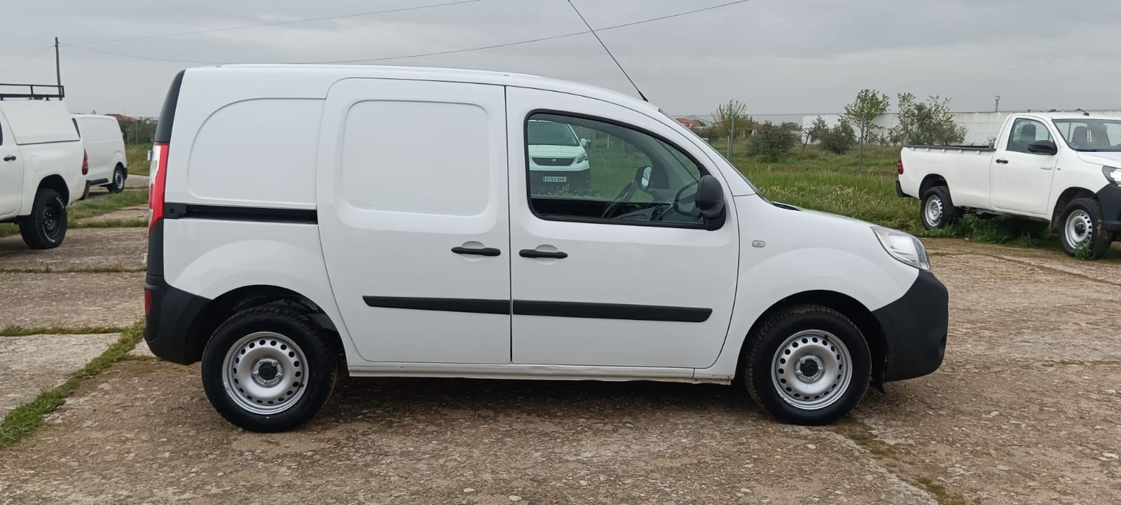 copy of FORD COURIER 1.6 TDCI 75 CV FURGON