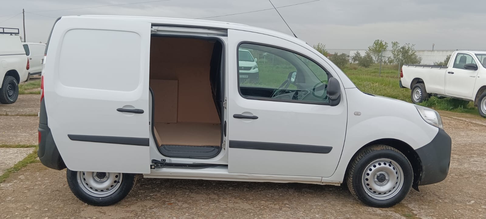 copy of FORD COURIER 1.6 TDCI 75 CV FURGON