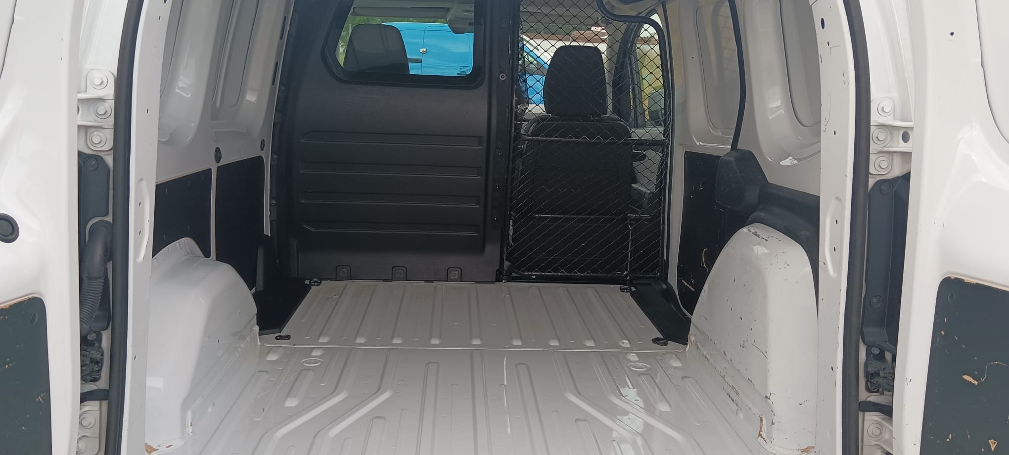 copy of FORD COURIER 1.6 TDCI 75 CV FURGON