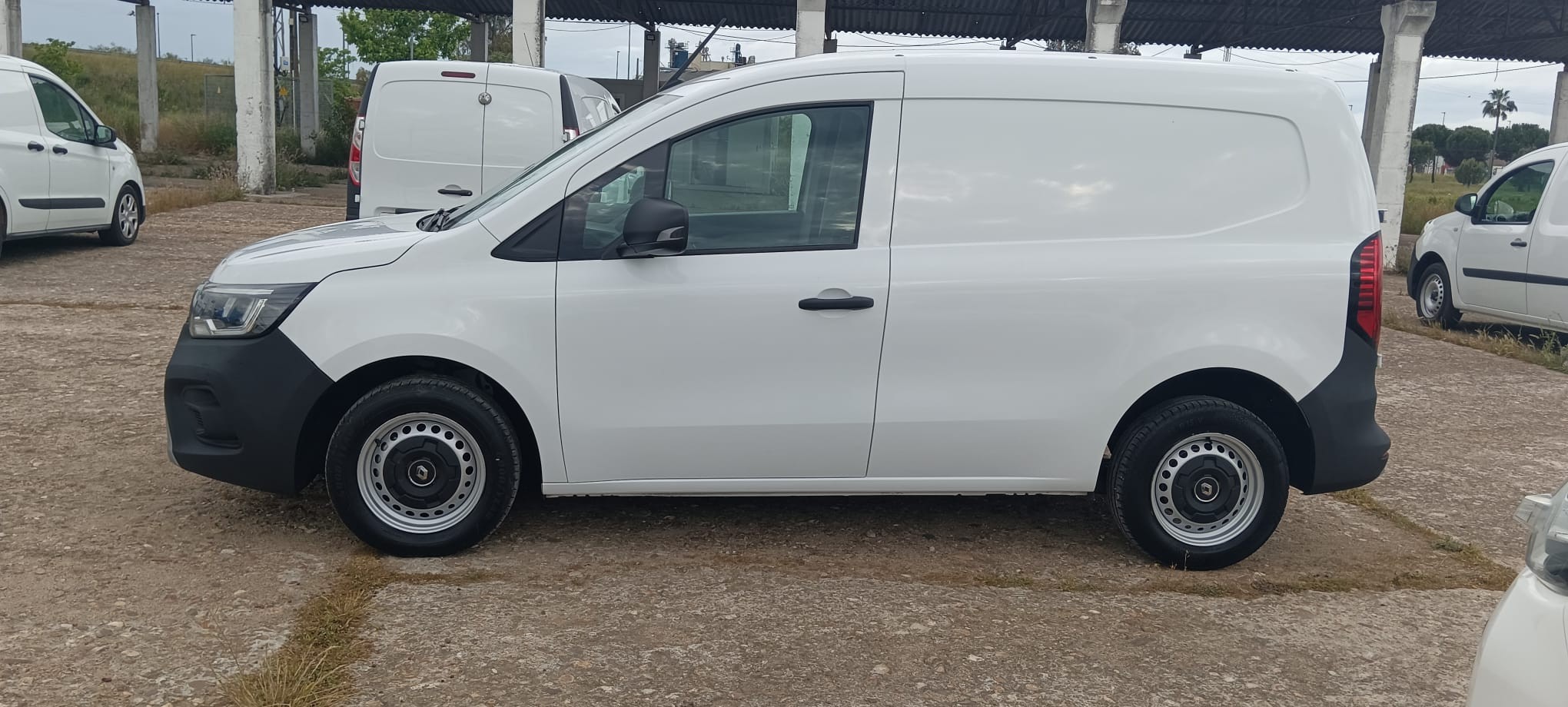 RENAULT KANGOO PROFESIONAL 1.5 DCI 95 CV FURGON