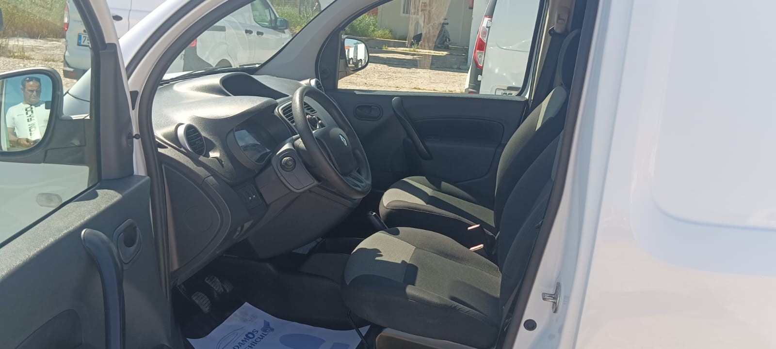 copy of FORD COURIER 1.6 TDCI 75 CV FURGON