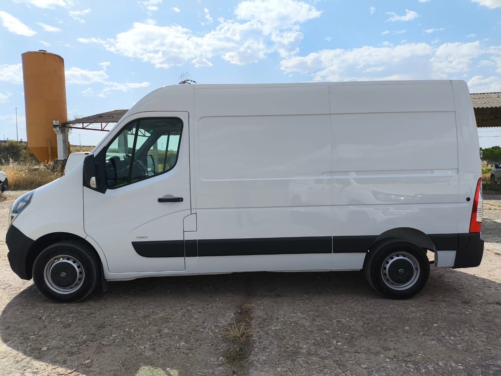 copy of FORD COURIER 1.6 TDCI 75 CV FURGON
