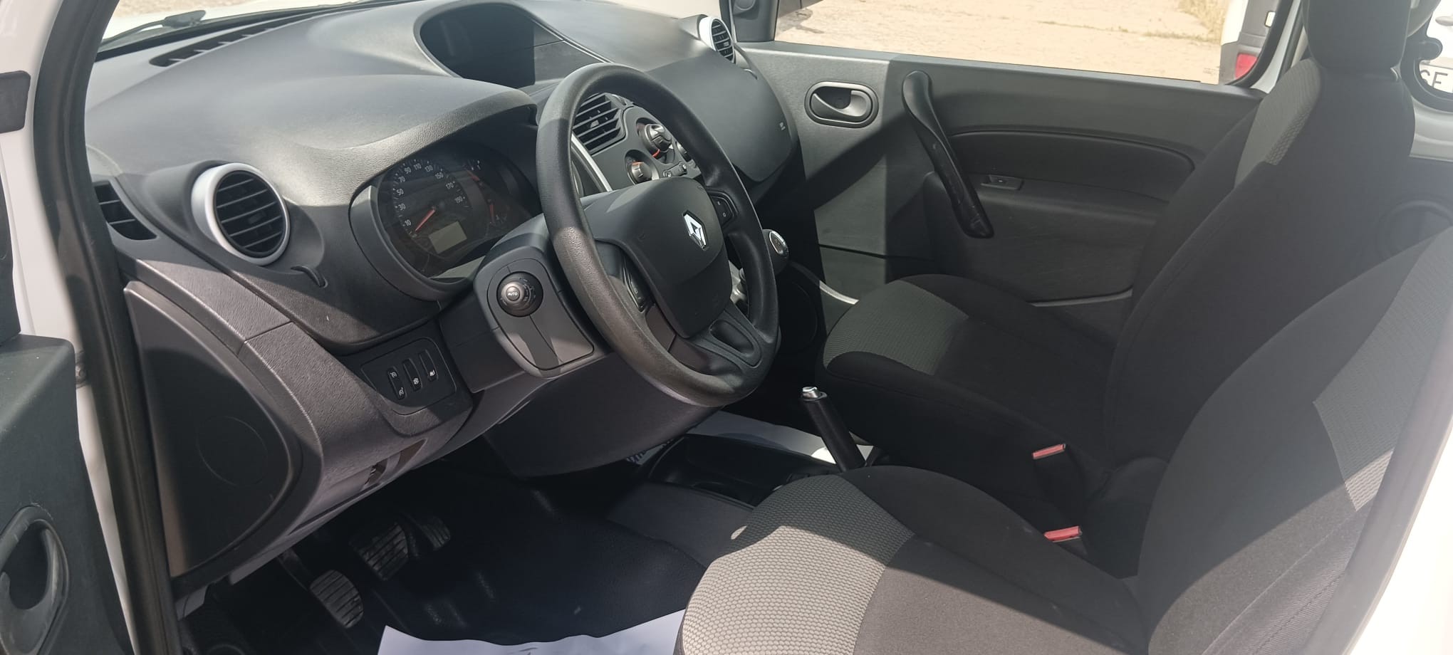 copy of FORD COURIER 1.6 TDCI 75 CV FURGON