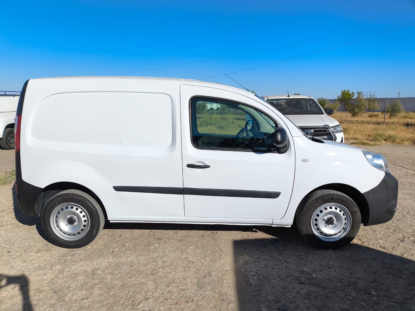 copy of FORD COURIER 1.6 TDCI 75 CV FURGON