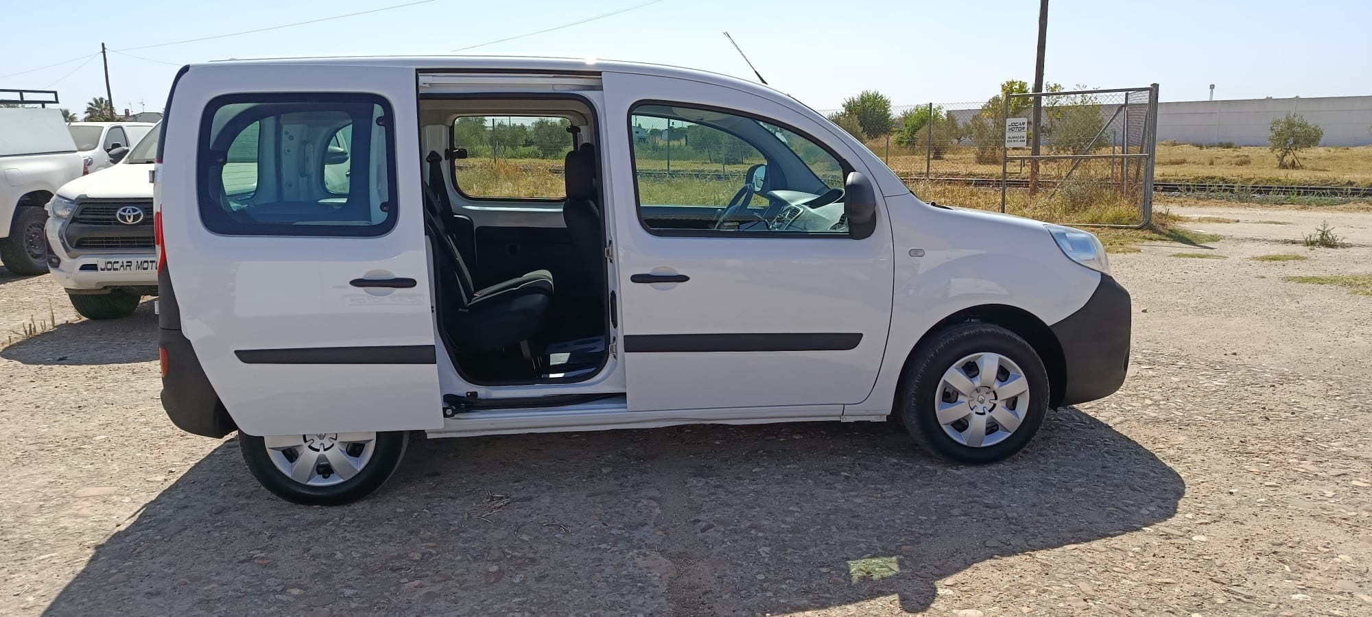 copy of FORD COURIER 1.6 TDCI 75 CV FURGON