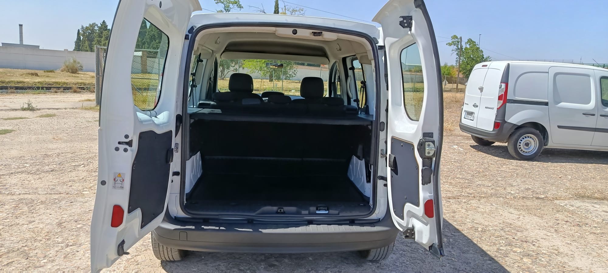 copy of FORD COURIER 1.6 TDCI 75 CV FURGON