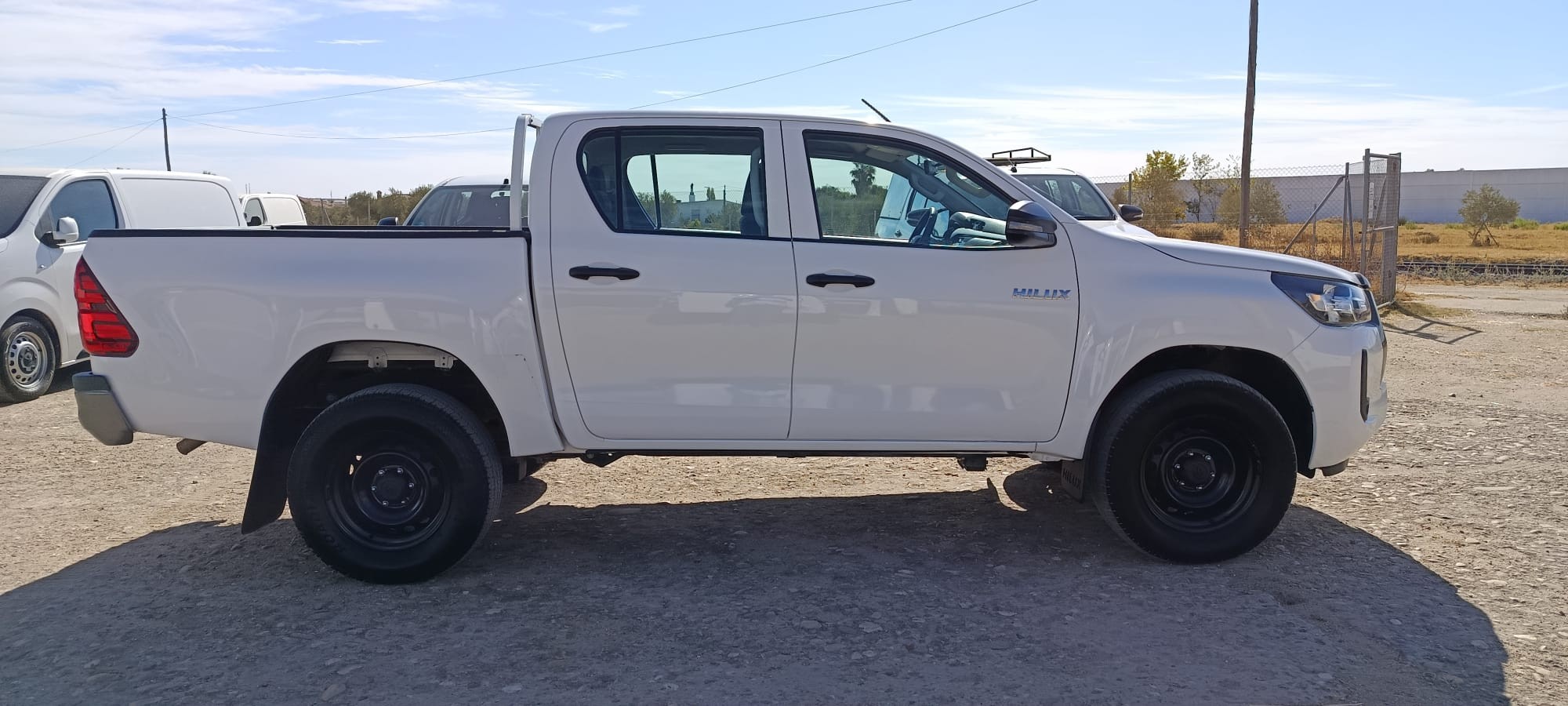 TOYOTA HILUX 2.4 D4D 150 CV DOBLE CABINA GX