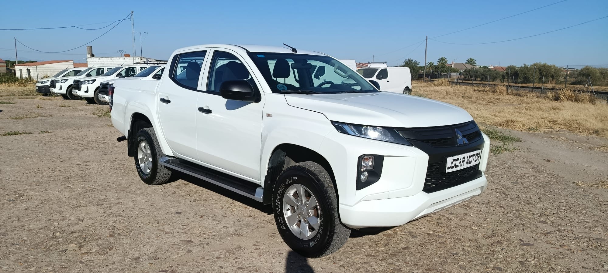MITSUBISHI L-200 DOBLE CABINA 220 DI-D AUTOMATICA