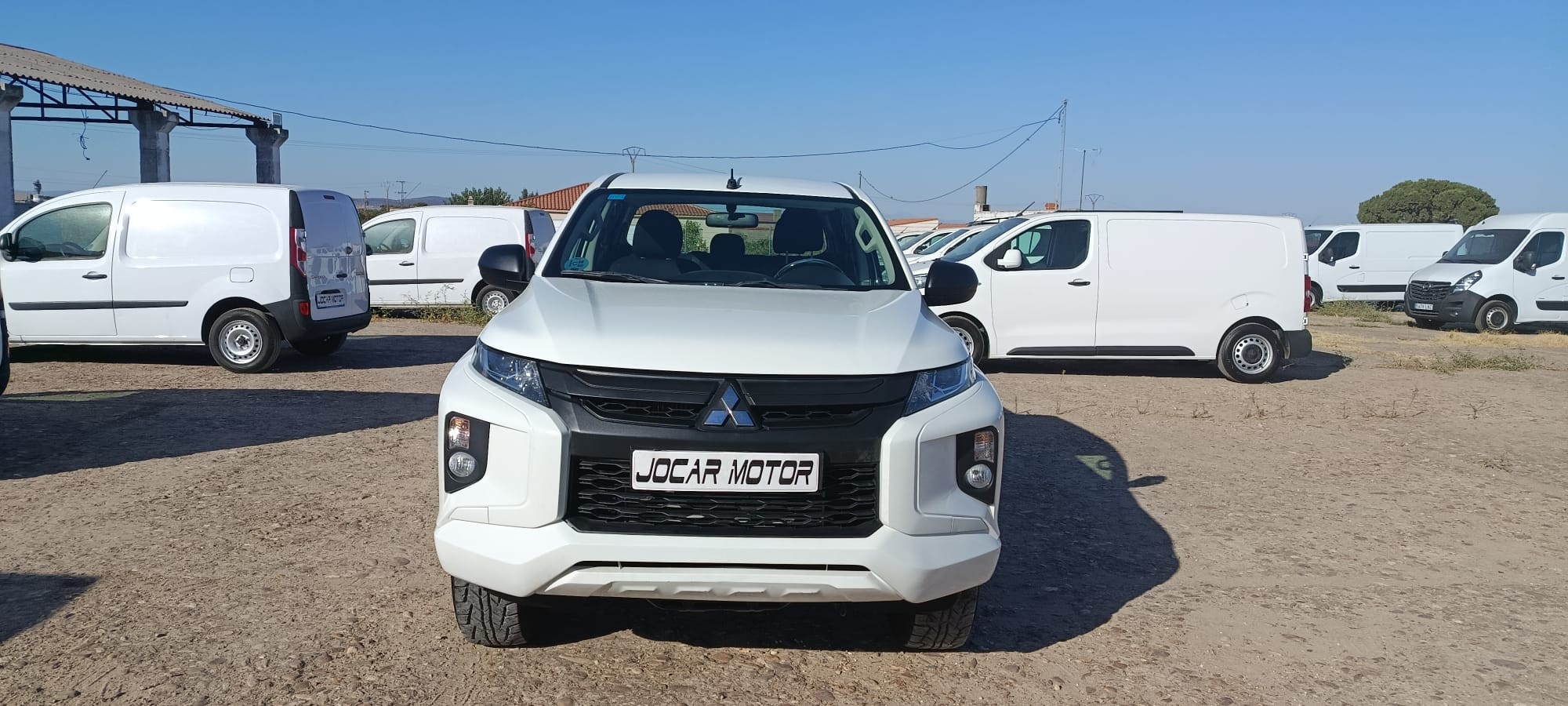 MITSUBISHI L-200 DOBLE CABINA 220 DI-D AUTOMATICA