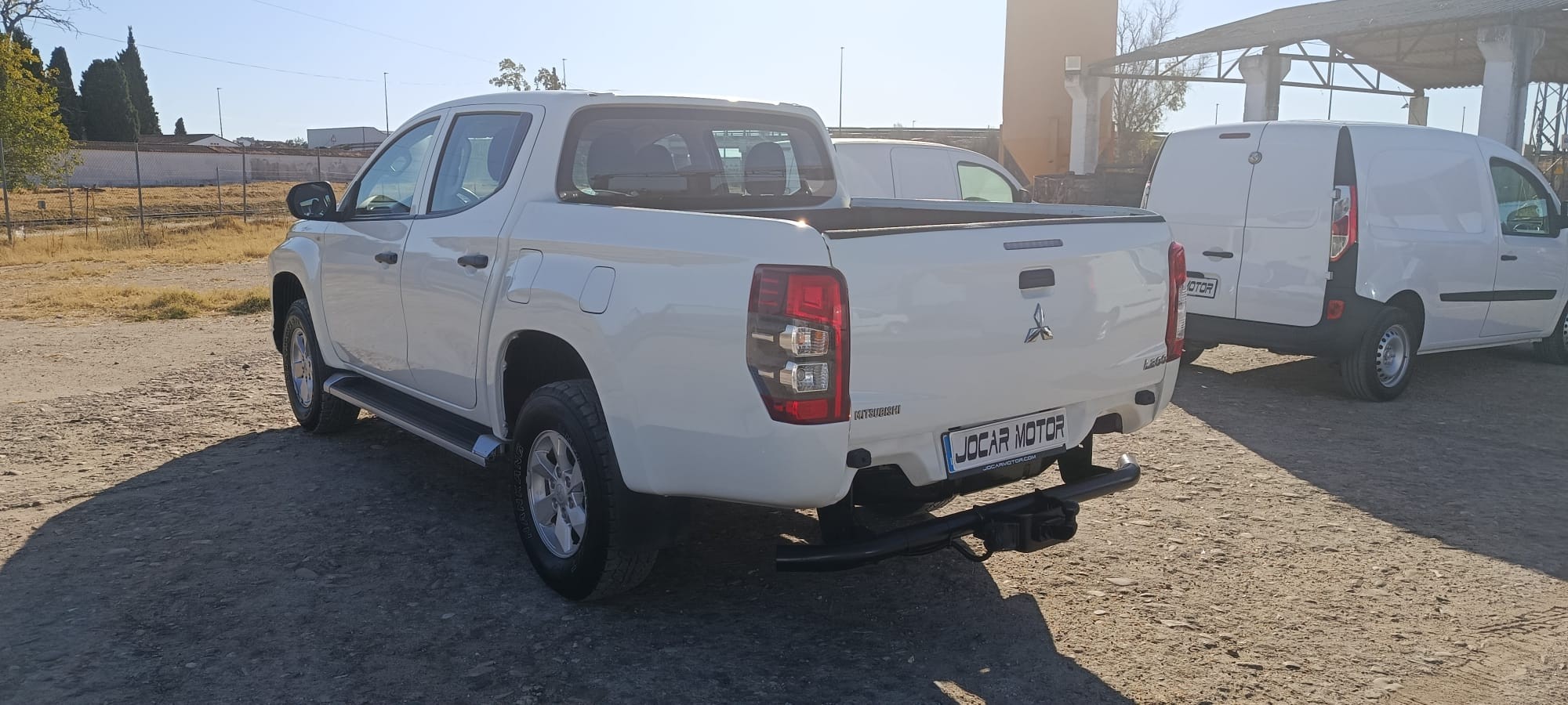 MITSUBISHI L-200 DOBLE CABINA 220 DI-D AUTOMATICA