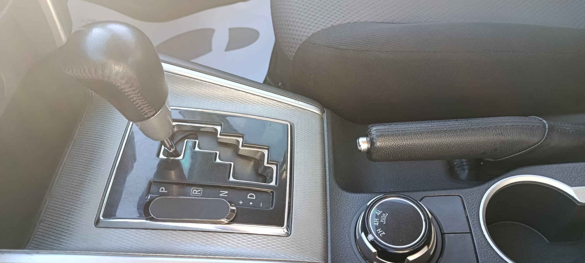 MITSUBISHI L-200 DOBLE CABINA 220 DI-D AUTOMATICA