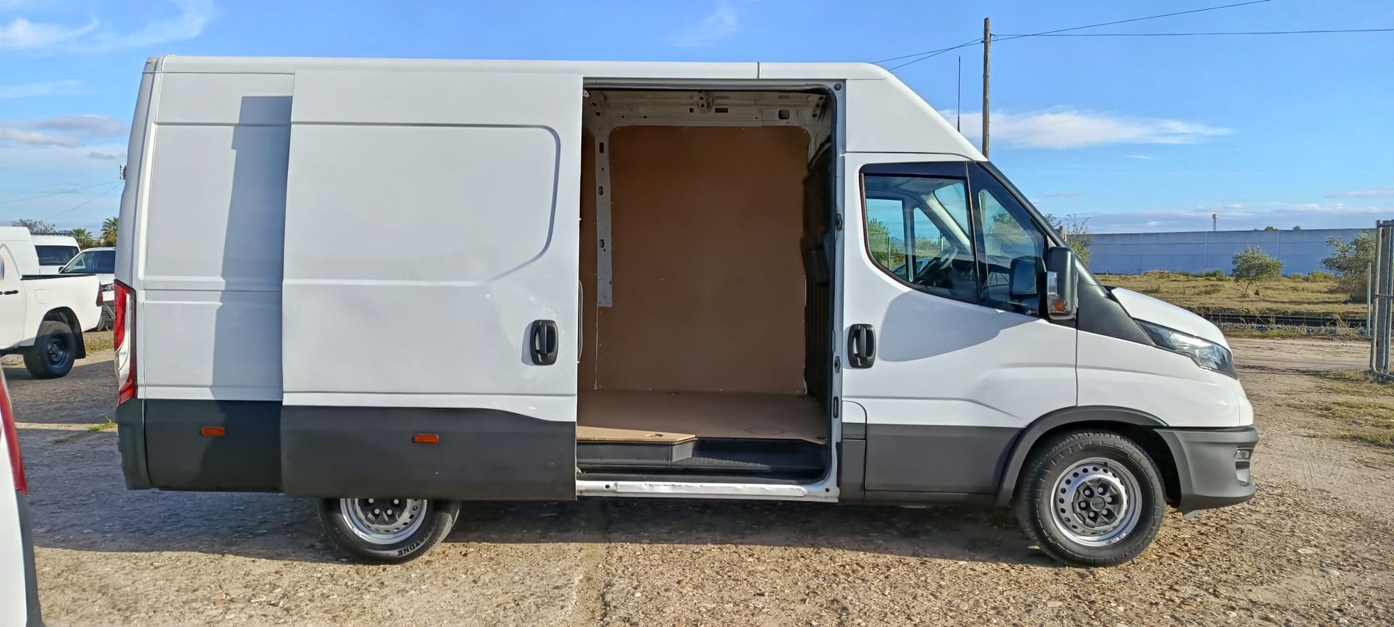 IVECO DAILY 2.3 TD 35S12 V 3520 12M³