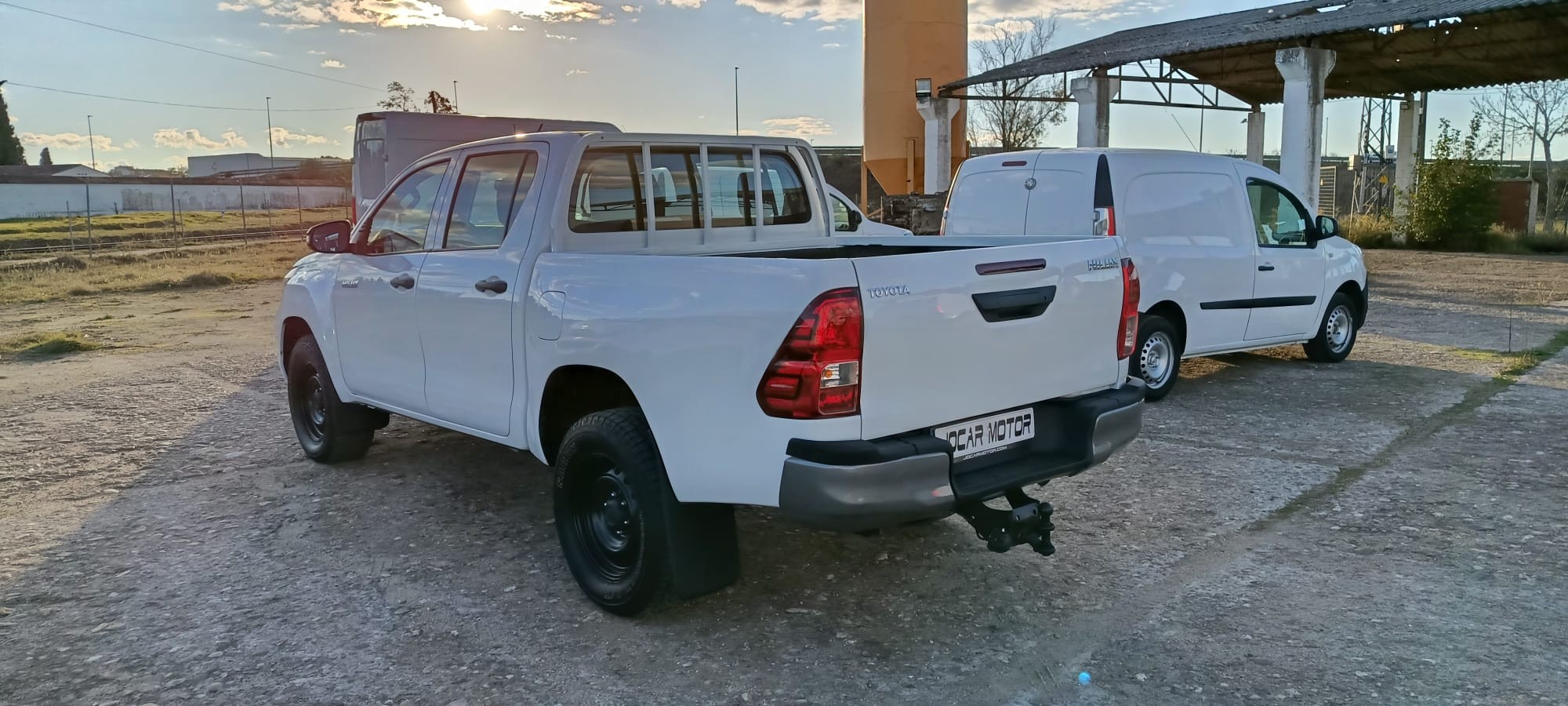 TOYOTA HILUX 2.4 D4D 150 CV DOBLE CABINA GX