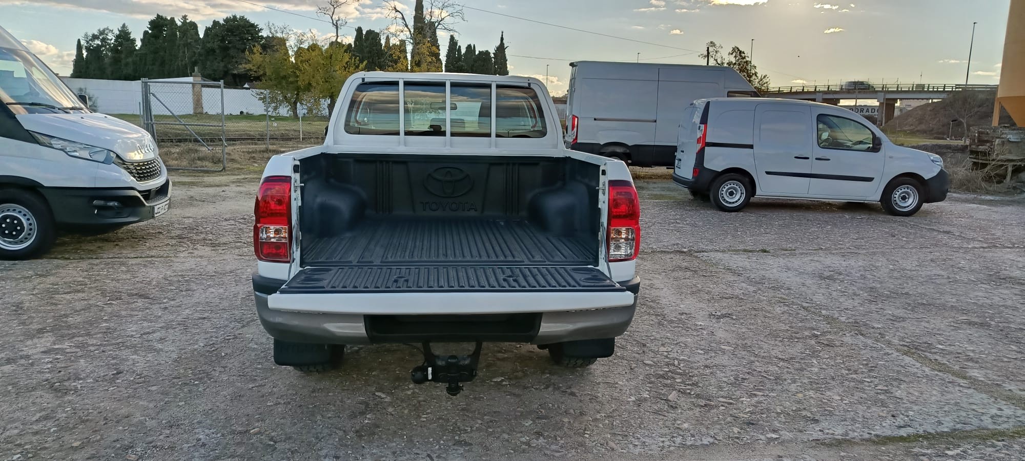 TOYOTA HILUX 2.4 D4D 150 CV DOBLE CABINA GX