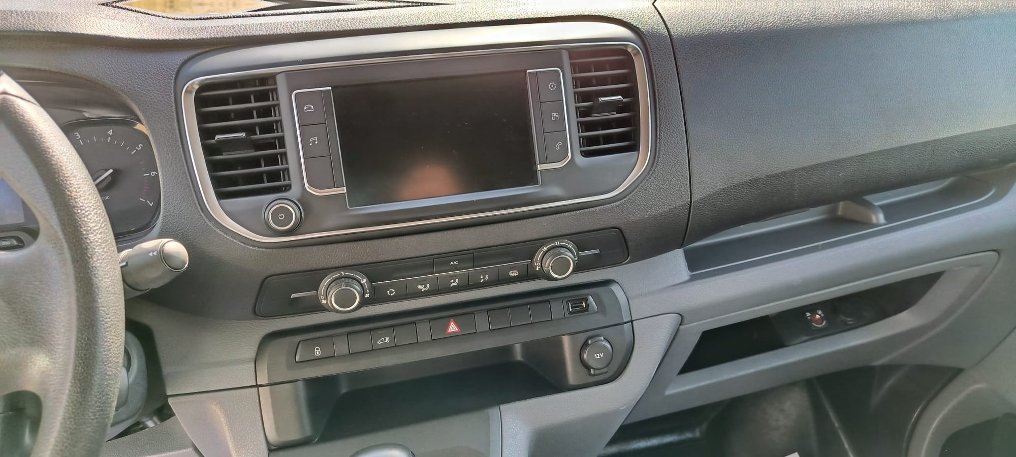 copy of FORD COURIER 1.6 TDCI 75 CV FURGON