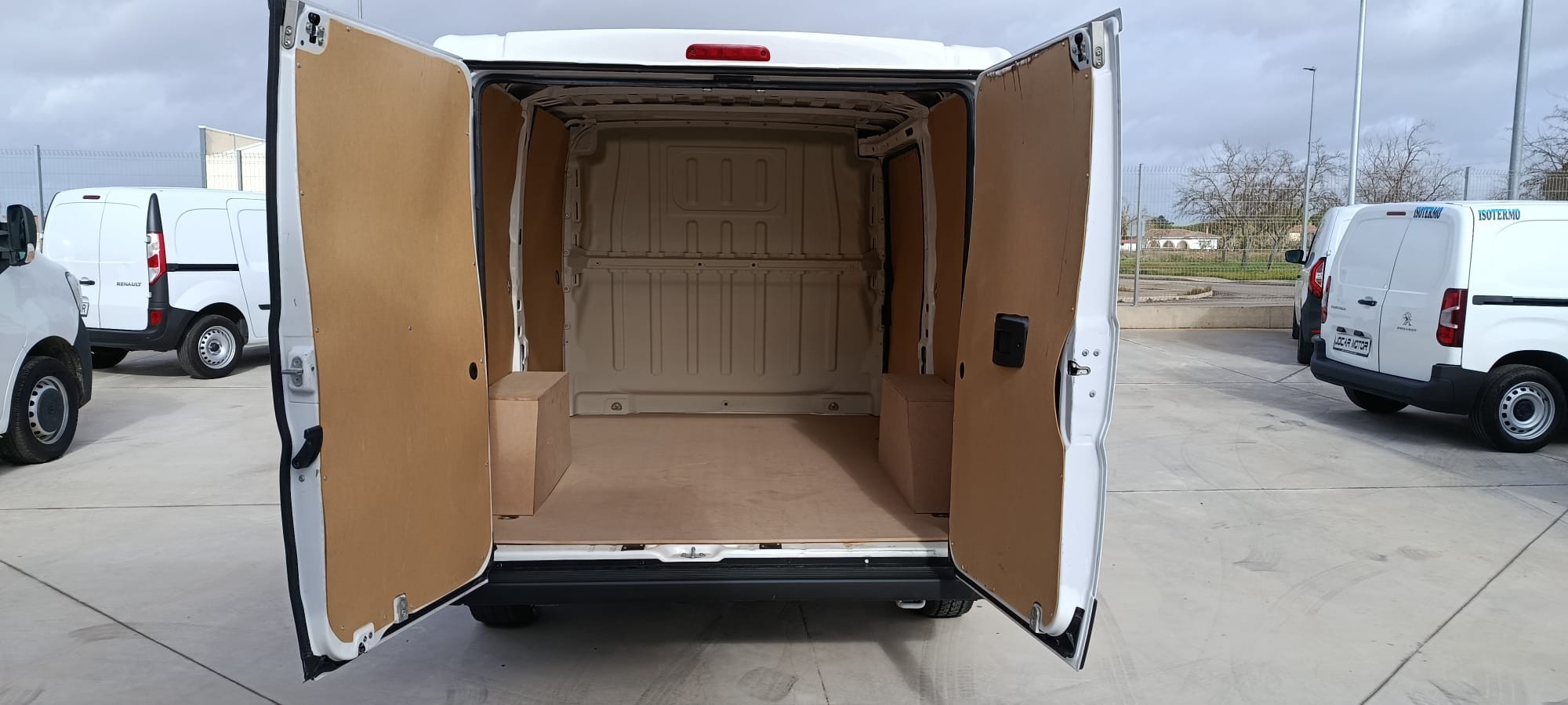 copy of FORD COURIER 1.6 TDCI 75 CV FURGON