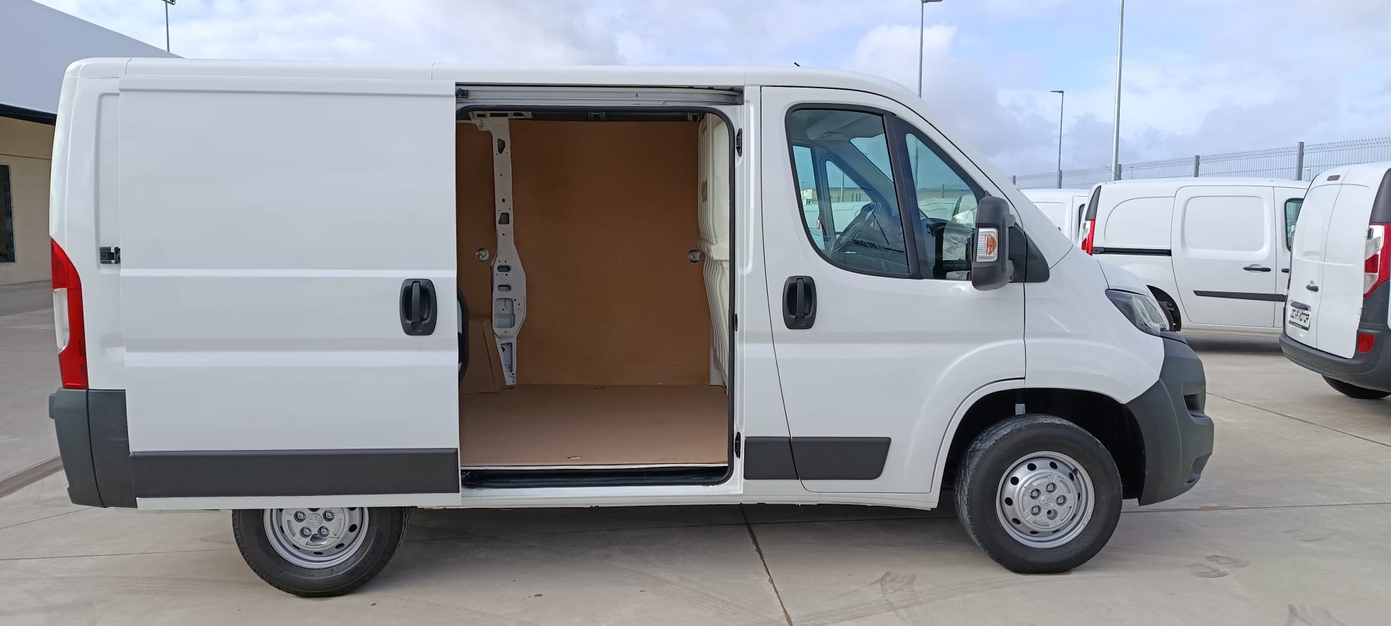 PEUGEOT BOXER 2.2 HDI 140 CV L1-H1