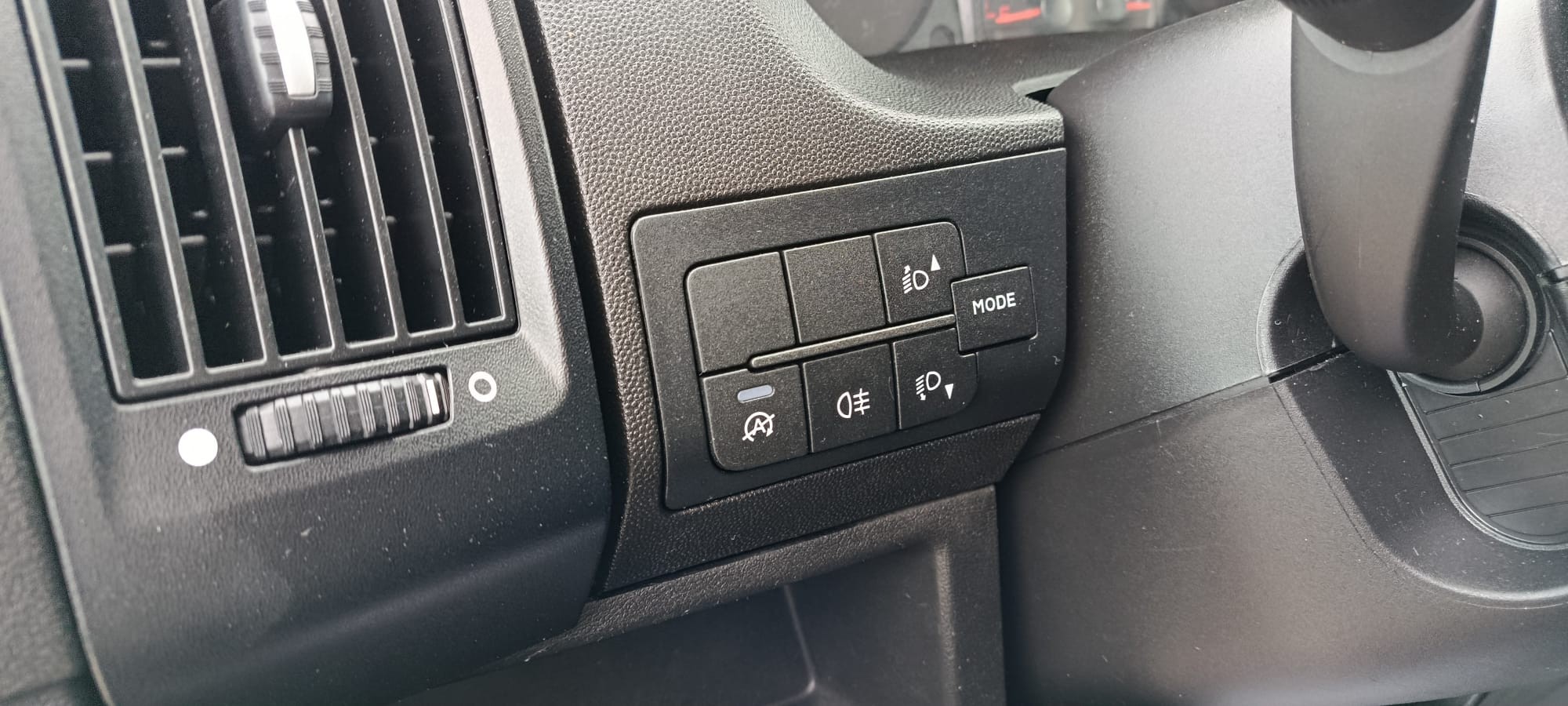 copy of FORD COURIER 1.6 TDCI 75 CV FURGON