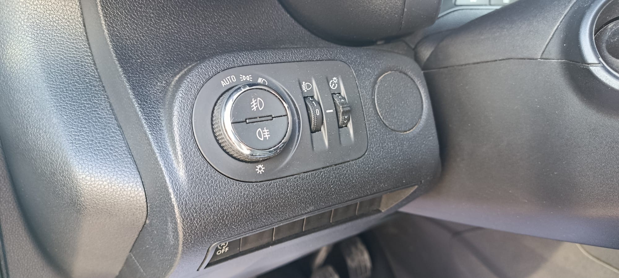 copy of FORD COURIER 1.6 TDCI 75 CV FURGON