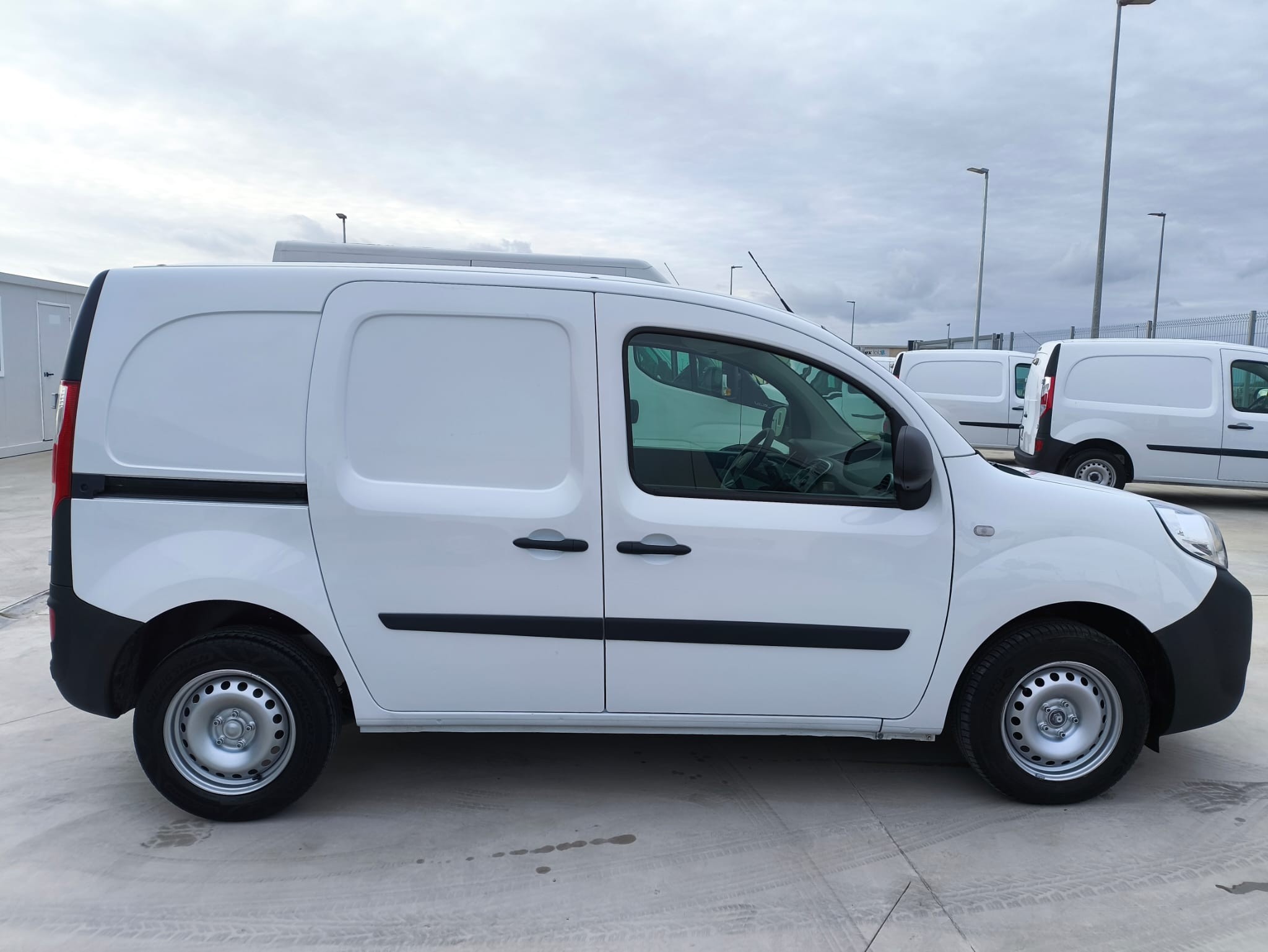 copy of FORD COURIER 1.6 TDCI 75 CV FURGON