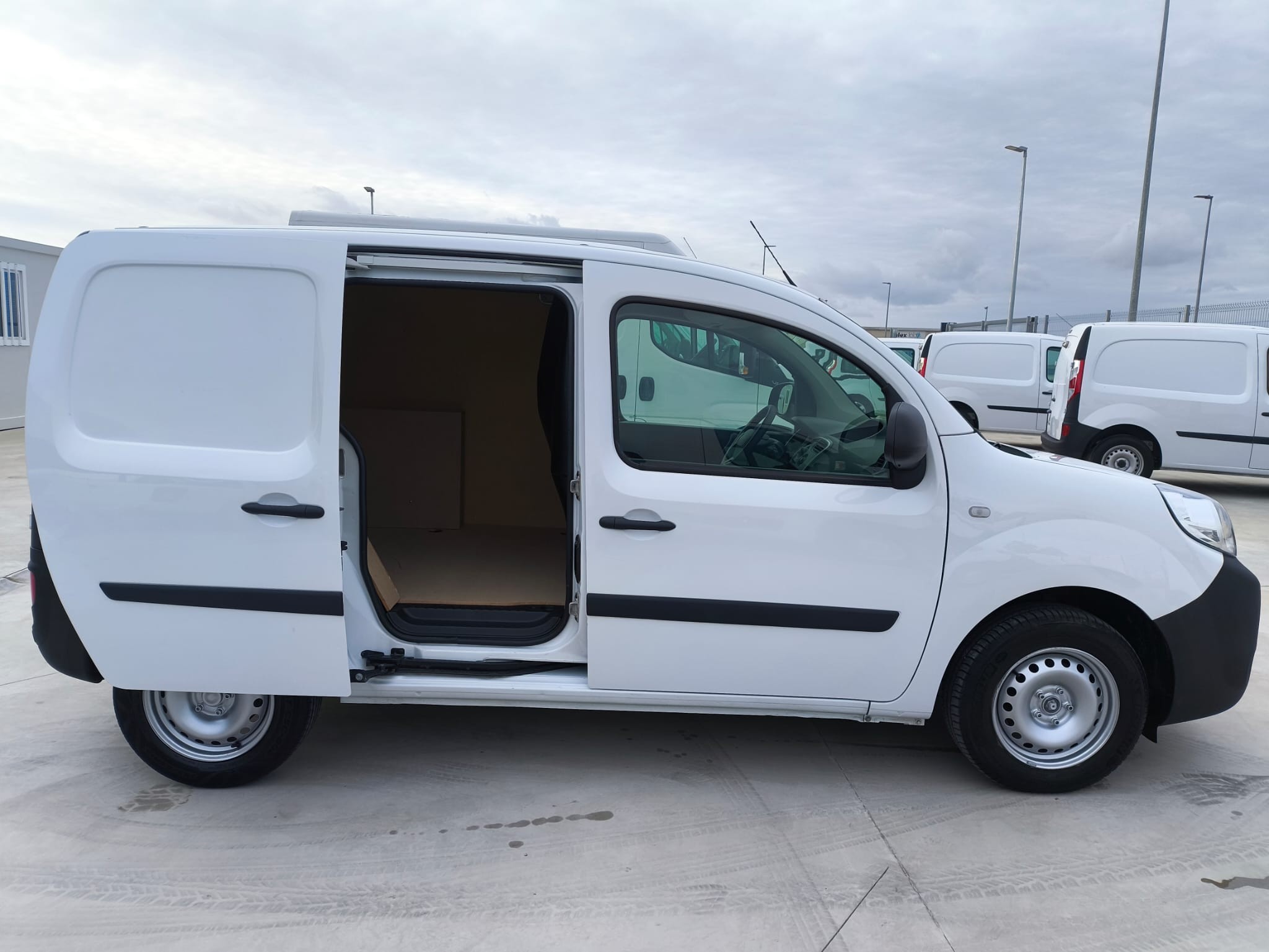 RENAULT KANGOO PROFESIONAL 1.5 DCI 95 CV FURGON