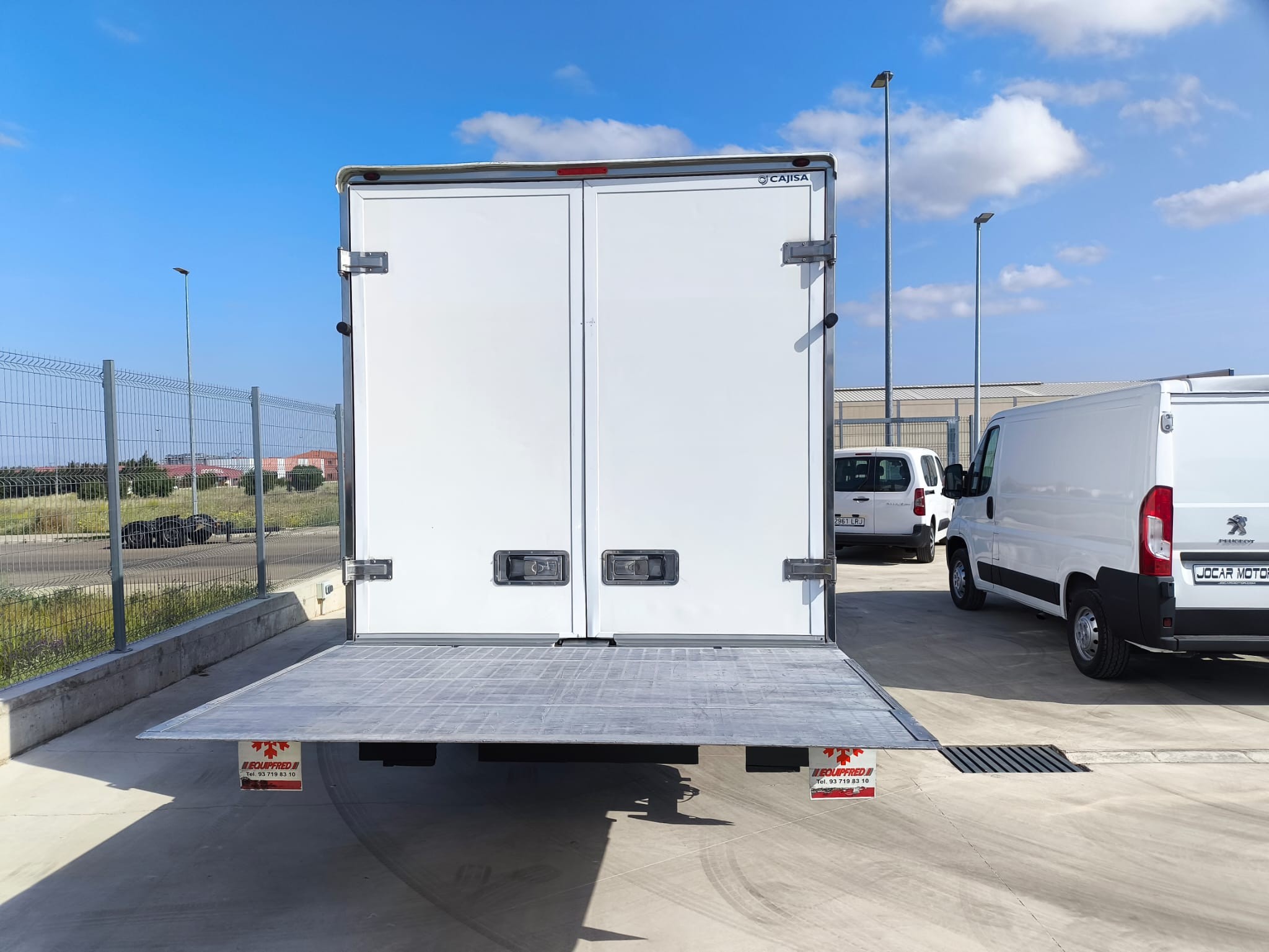 IVECO DAILY 35C16H 3450 CAJA CON PLATAFORMA