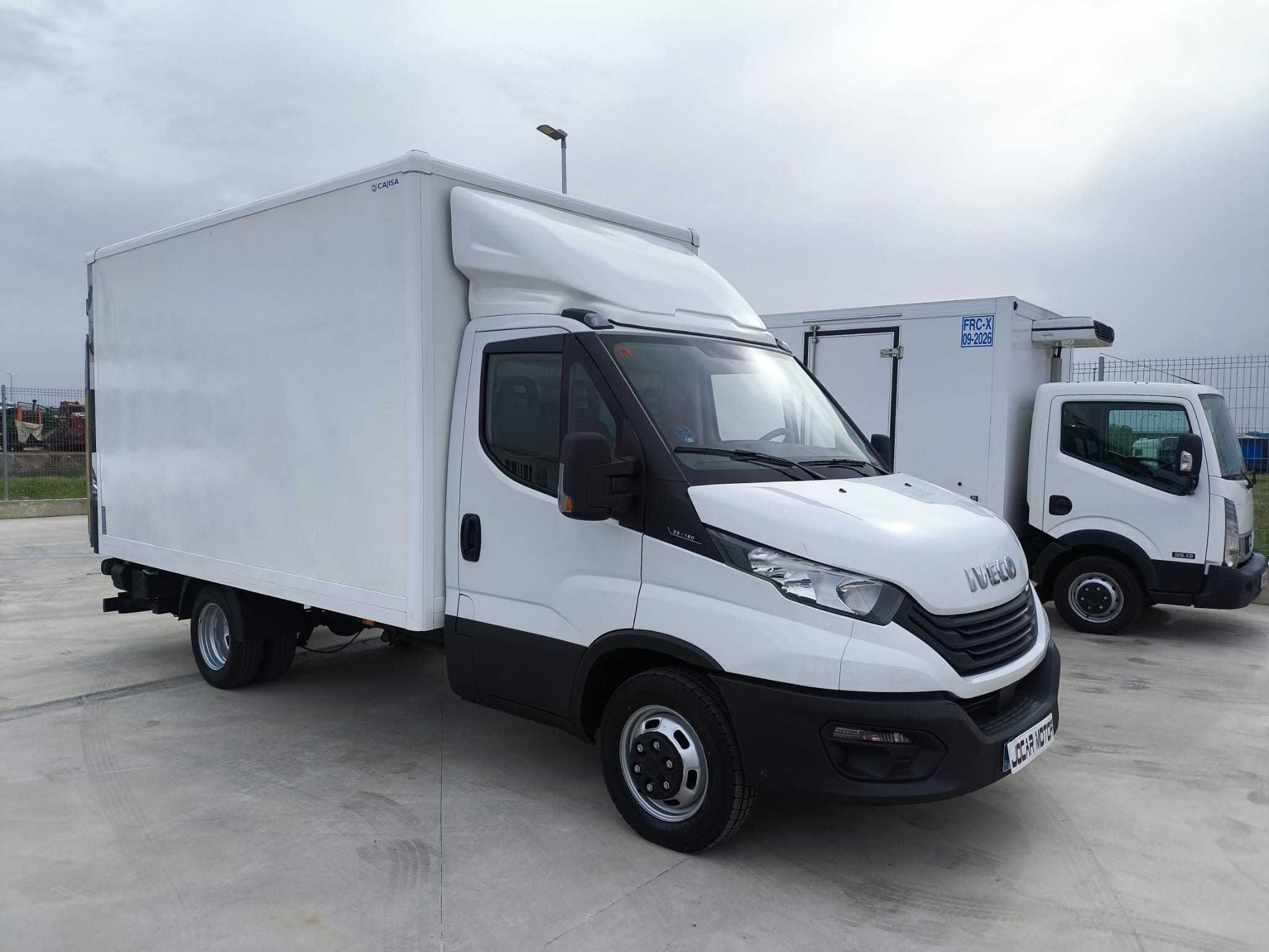 IVECO DAILY 35C16H 3450 CAJA CON PLATAFORMA