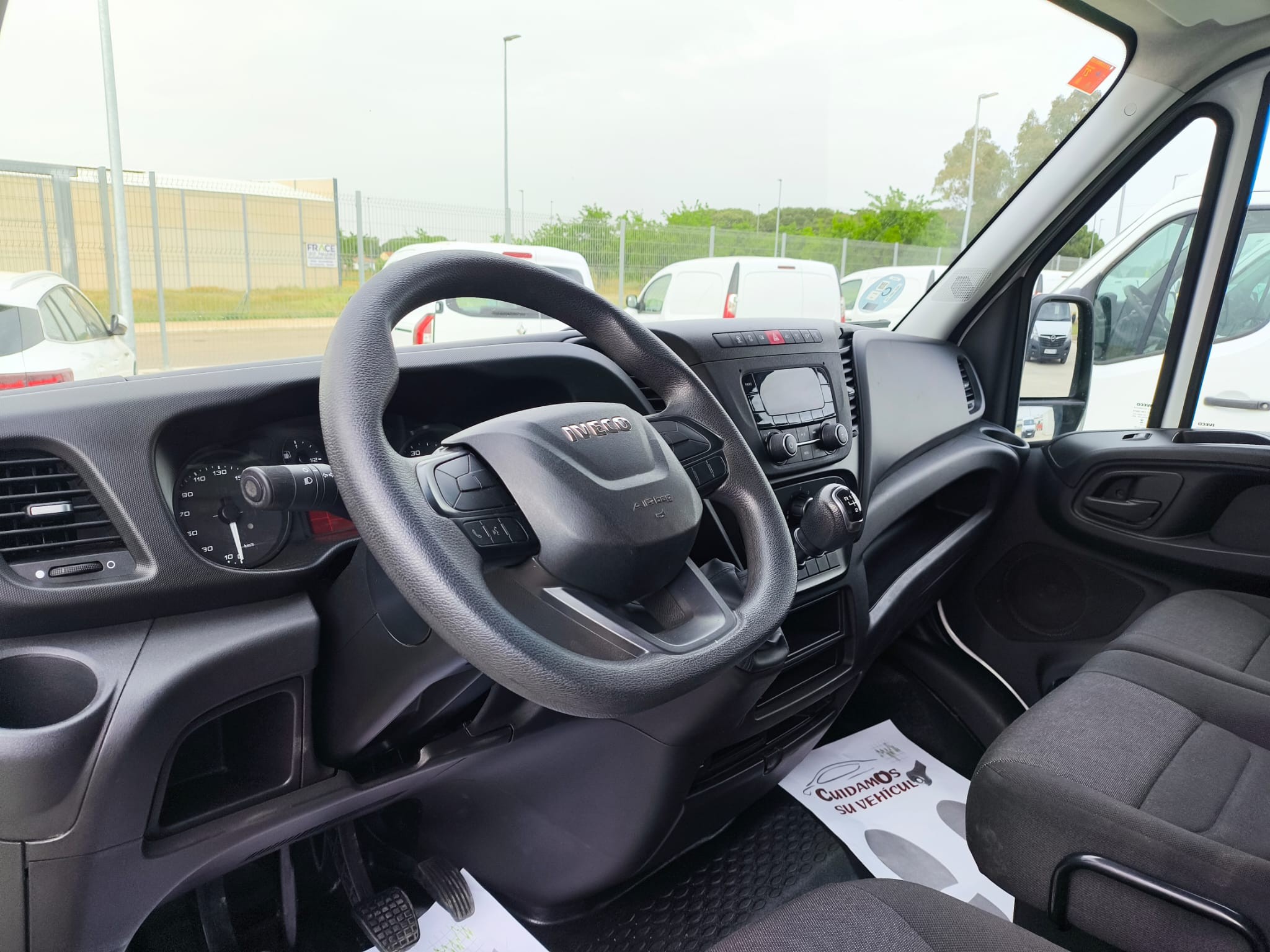 IVECO DAILY 35C16H 3450 CAJA CON PLATAFORMA