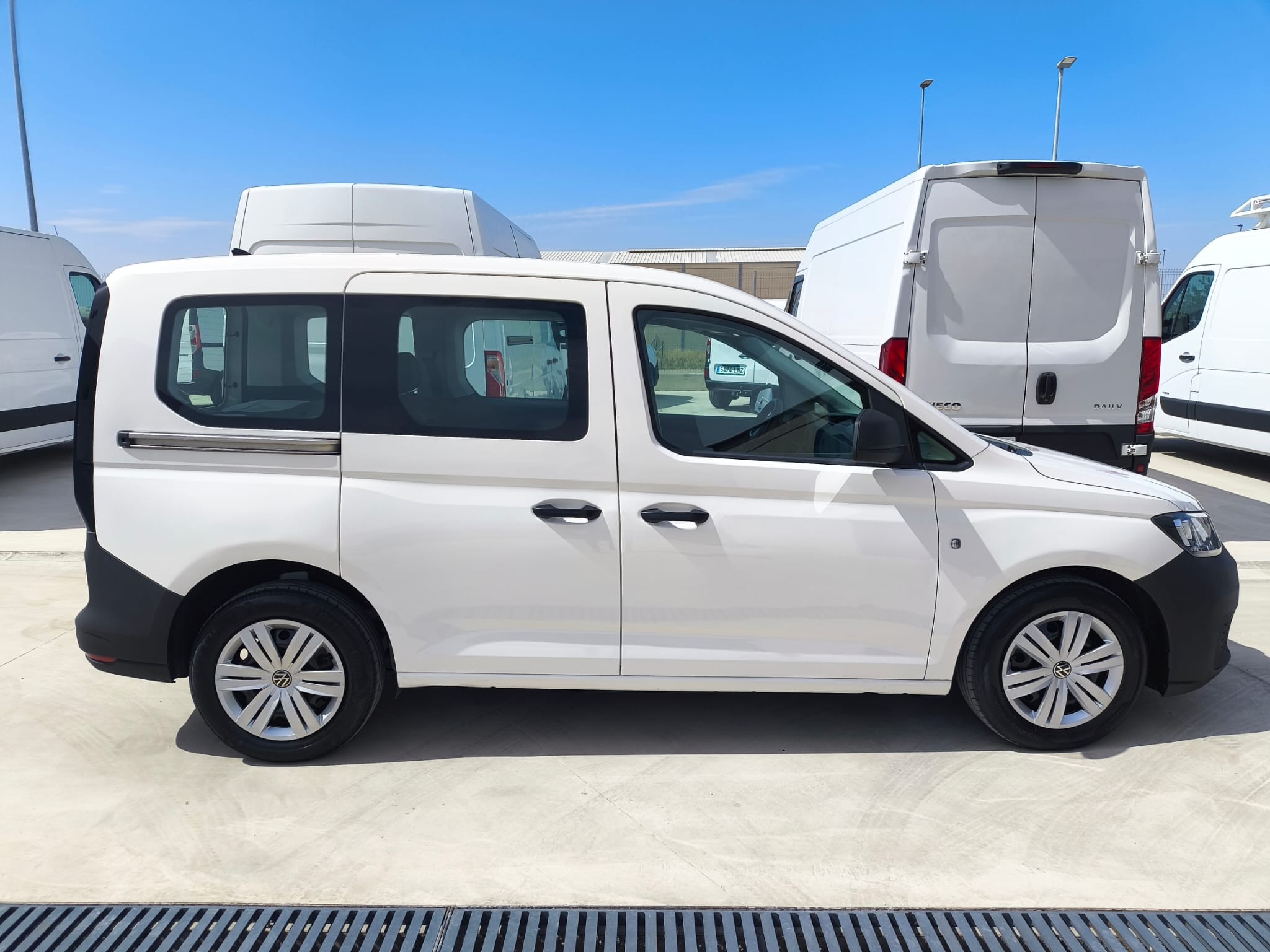 VOLKSWAGEN CADDY KOMBI 2.0 TDI 102CV 5 PLAZAS