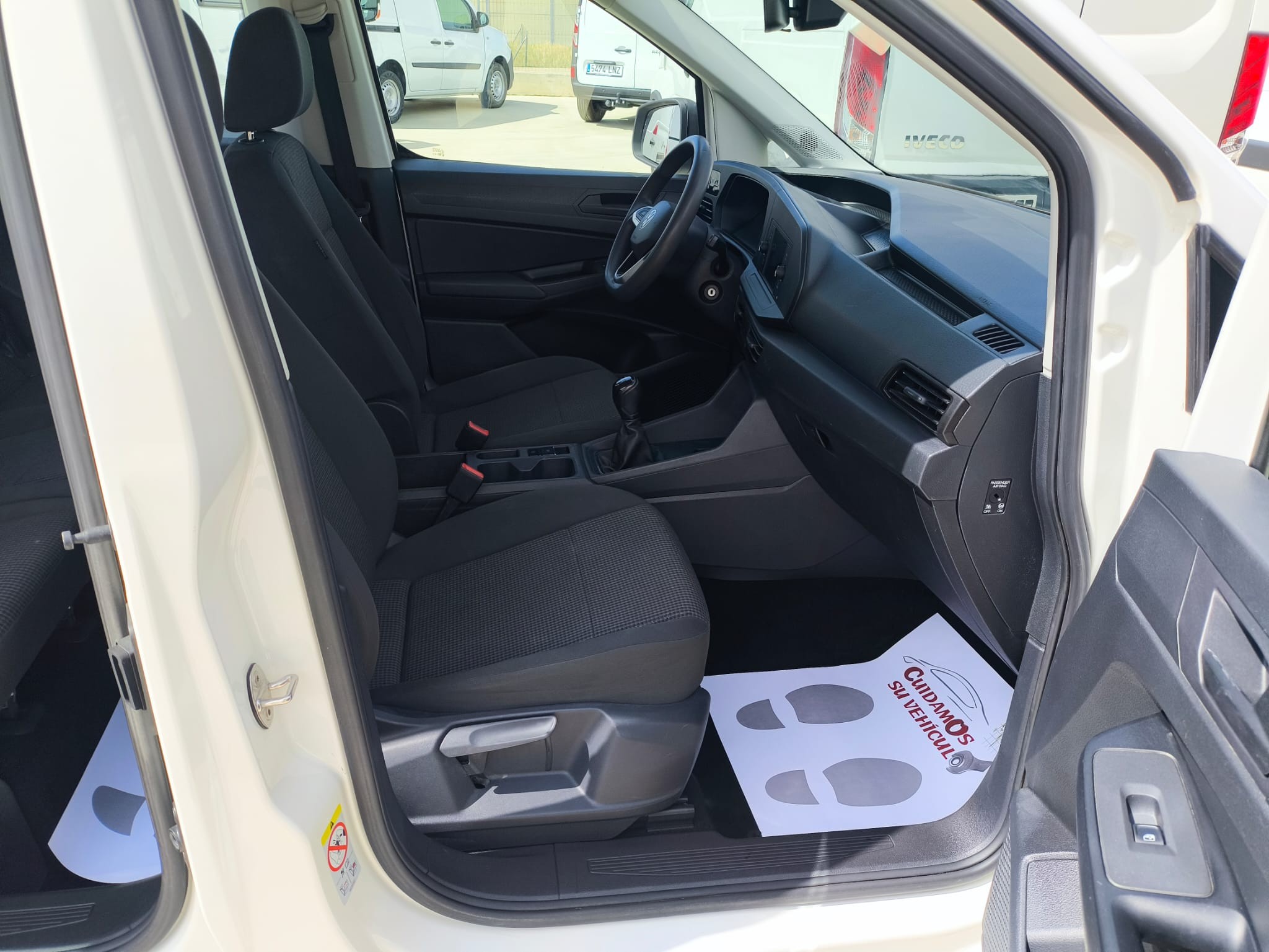 copy of FORD COURIER 1.6 TDCI 75 CV FURGON