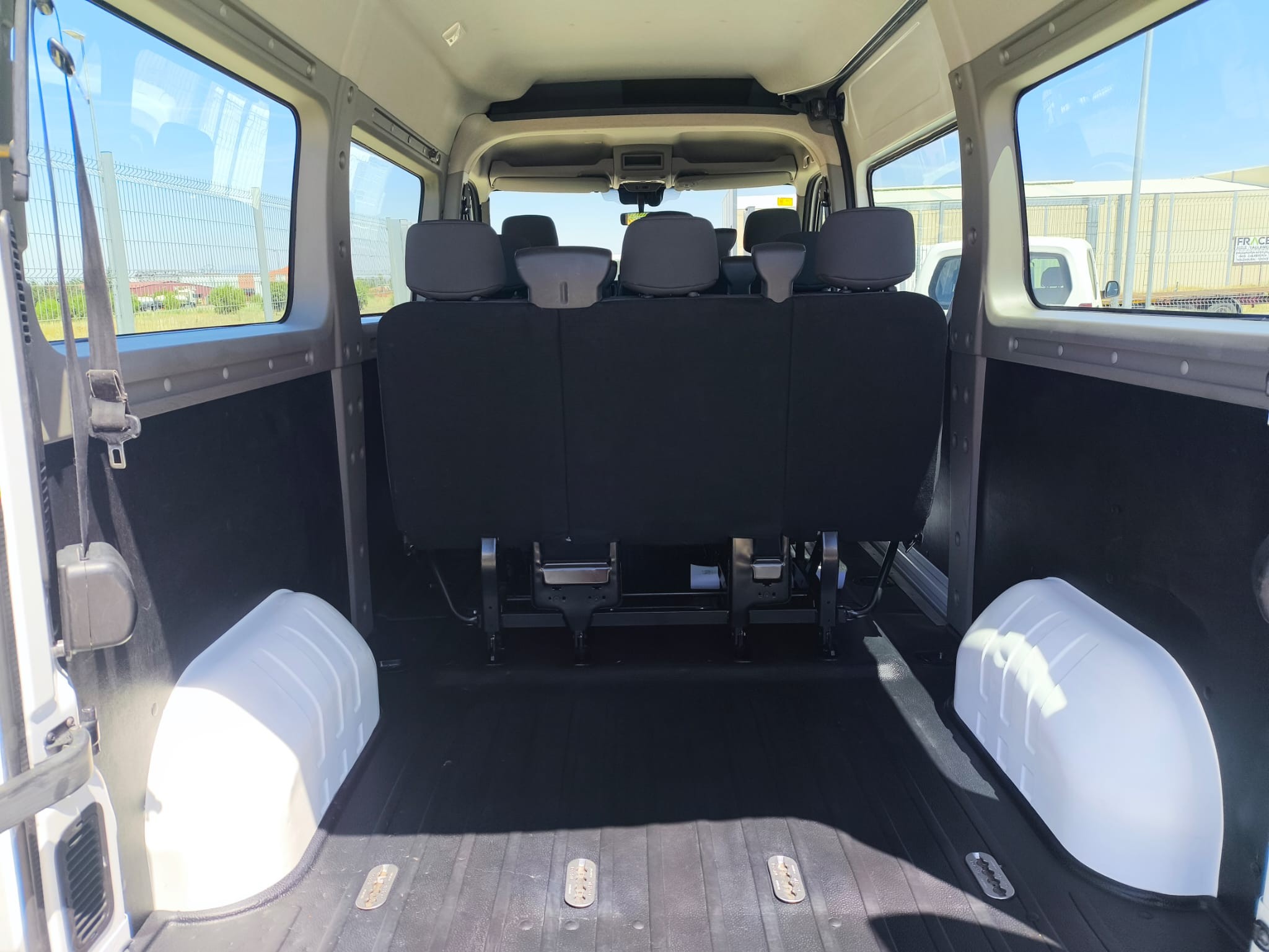 copy of FORD COURIER 1.6 TDCI 75 CV FURGON