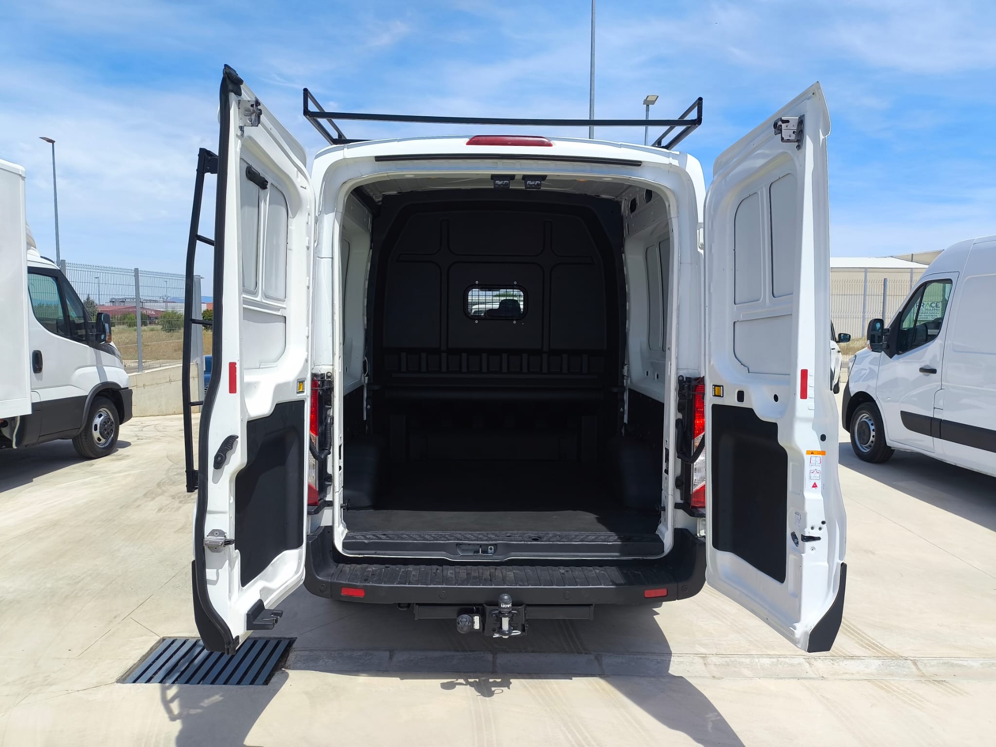 FORD TRANSIT VAN DOBLE CABINA L2 Trend EcoBlueHyb 130cv