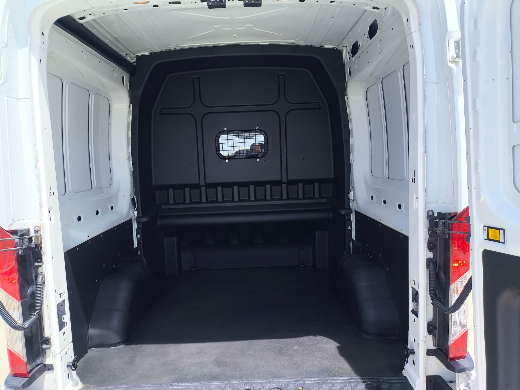 FORD TRANSIT VAN DOBLE CABINA L2 Trend EcoBlueHyb 130cv