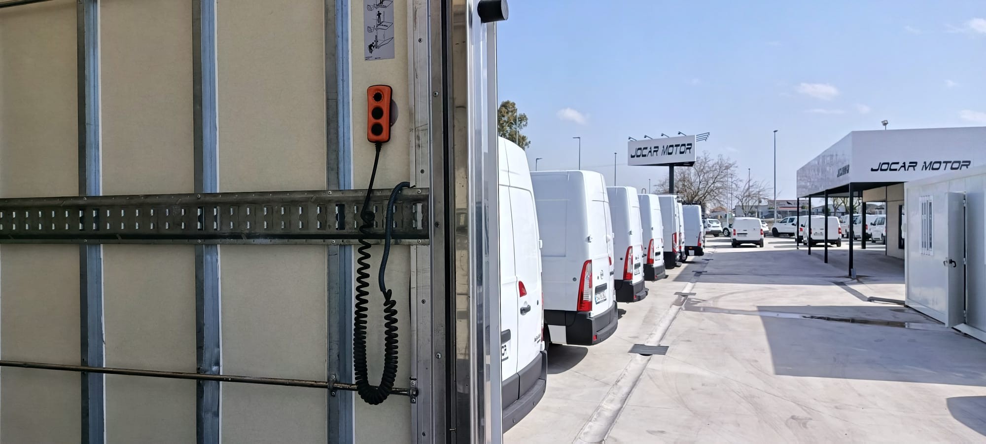 IVECO DAILY 35C16H 3450 CAJA CON PLATAFORMA