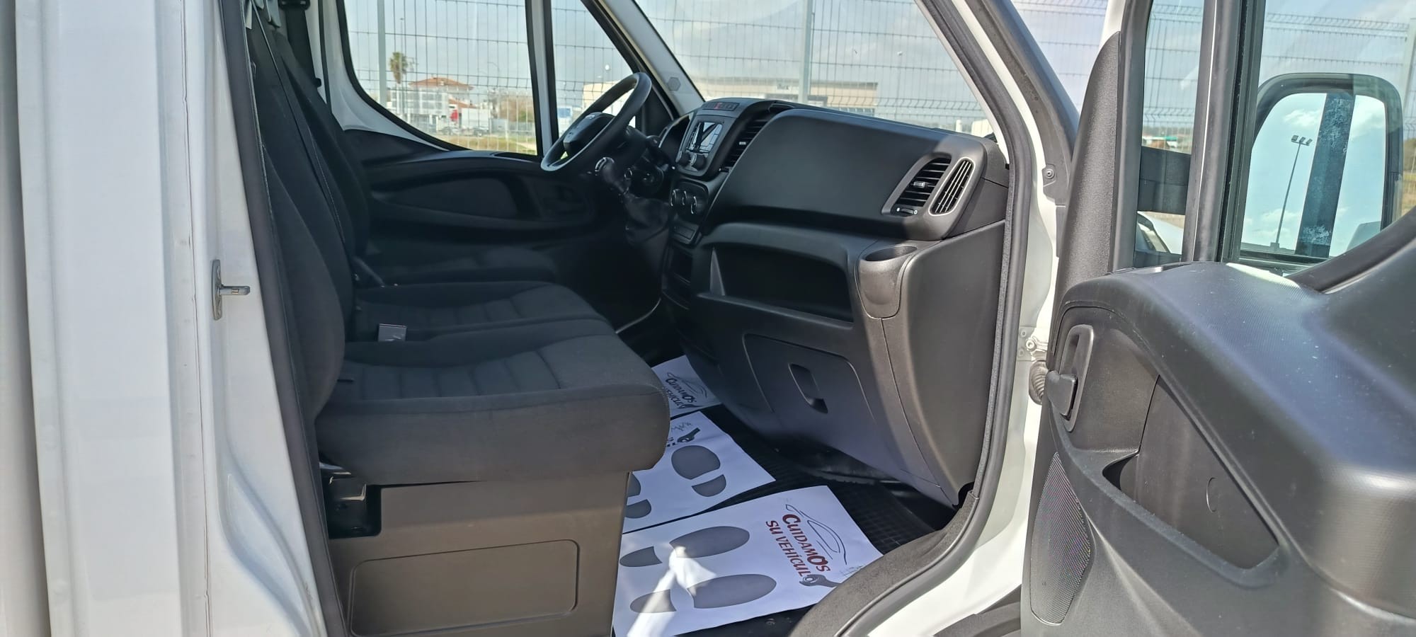 copy of FORD COURIER 1.6 TDCI 75 CV FURGON