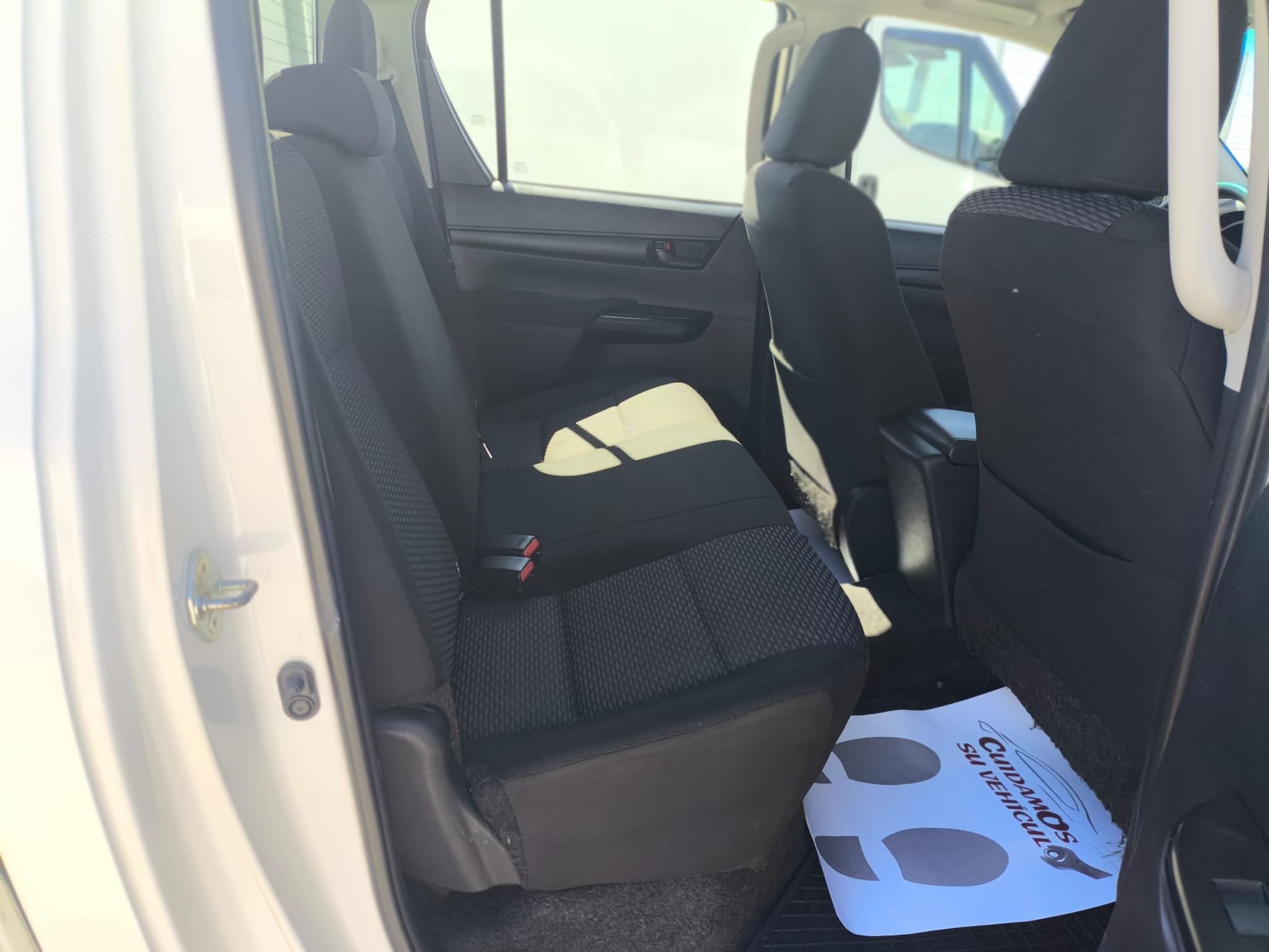 TOYOTA HILUX 2.4 D4D 150 CV DOBLE CABINA GX